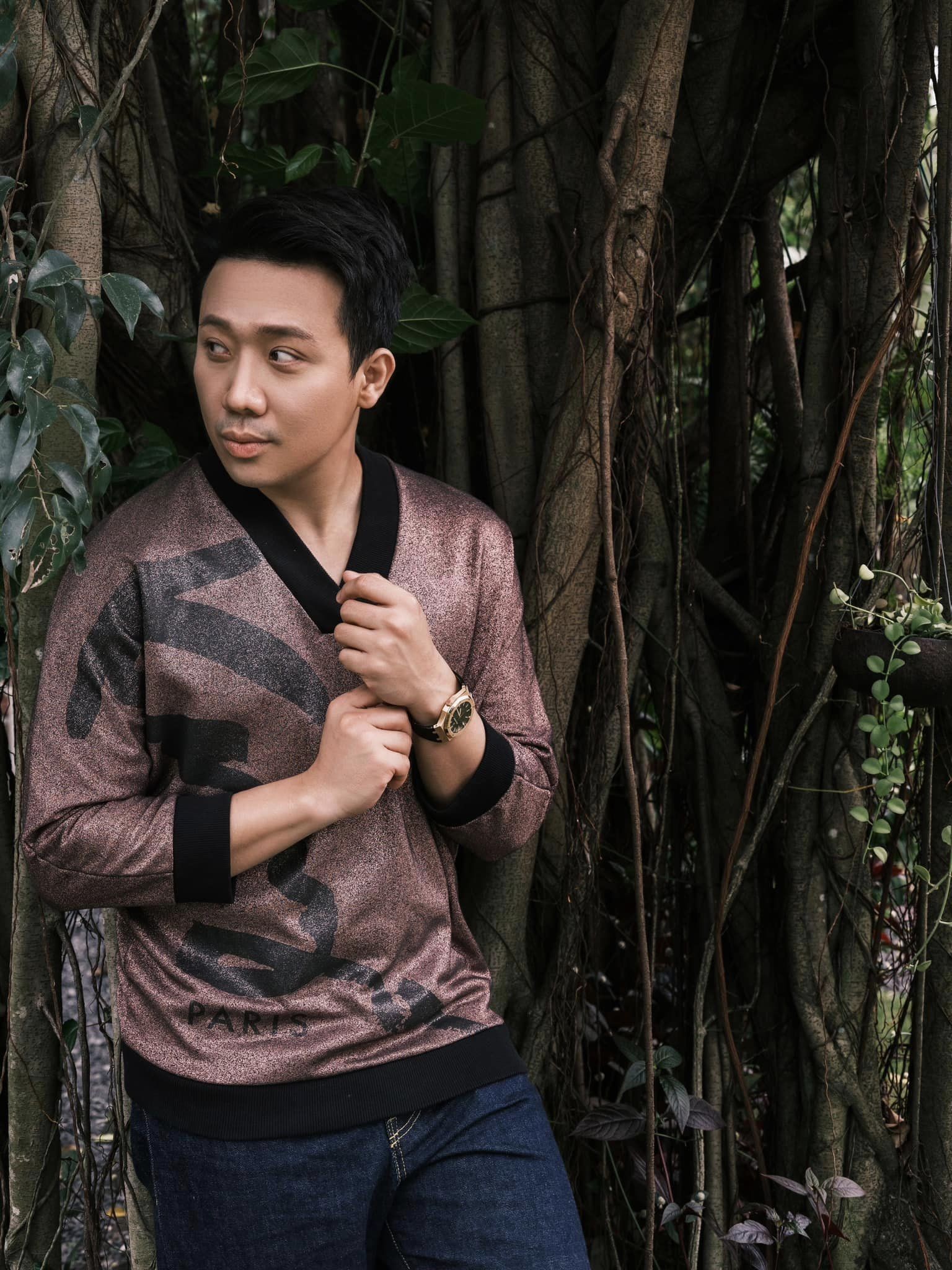 Trấn Thành trở thành tâm điểm thời gian qua sau khi vướng nhiều lùm xùm