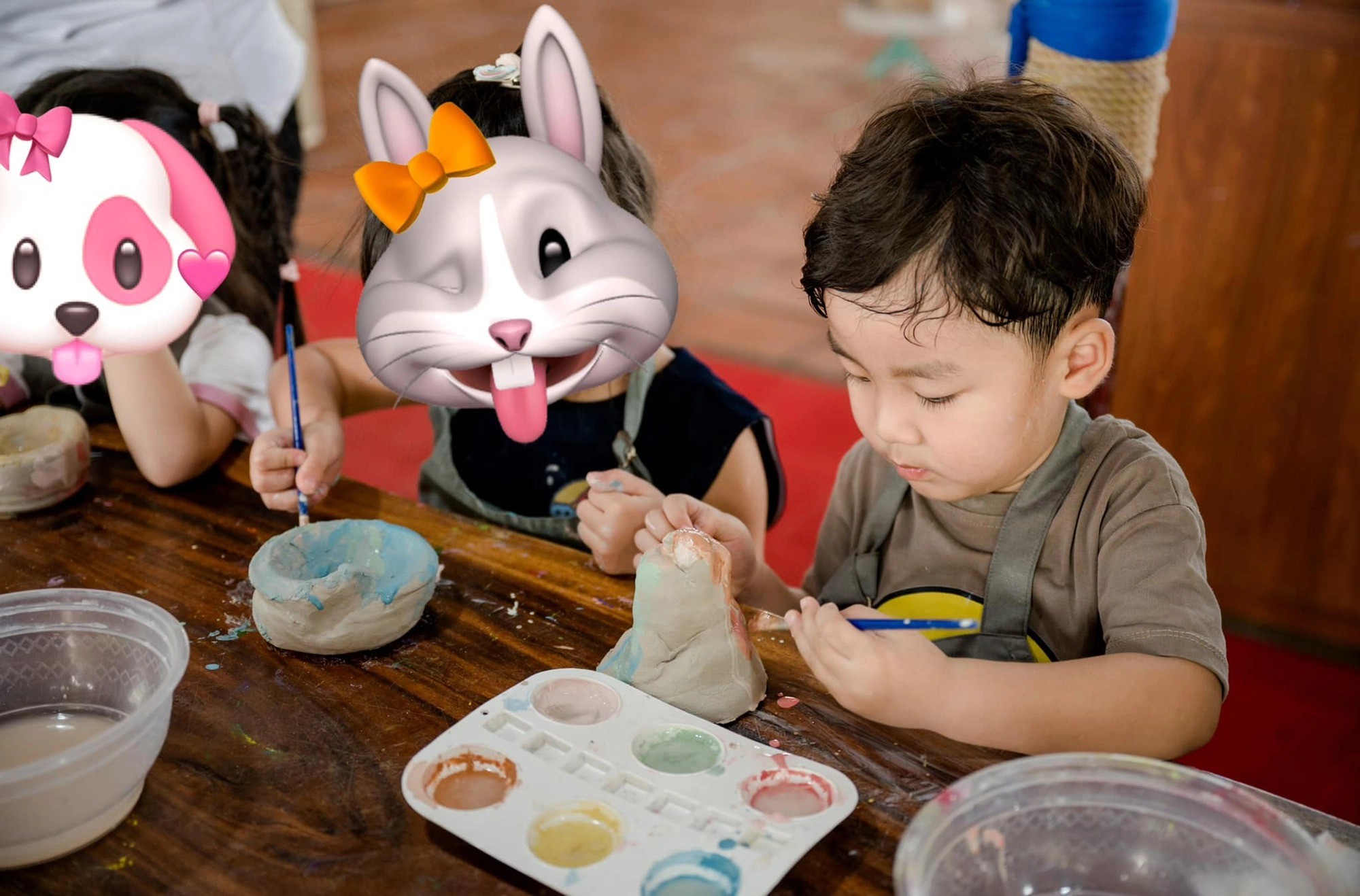 Bé Bo ngày càng điển trai, diện mạo chẳng kém sao Hàn