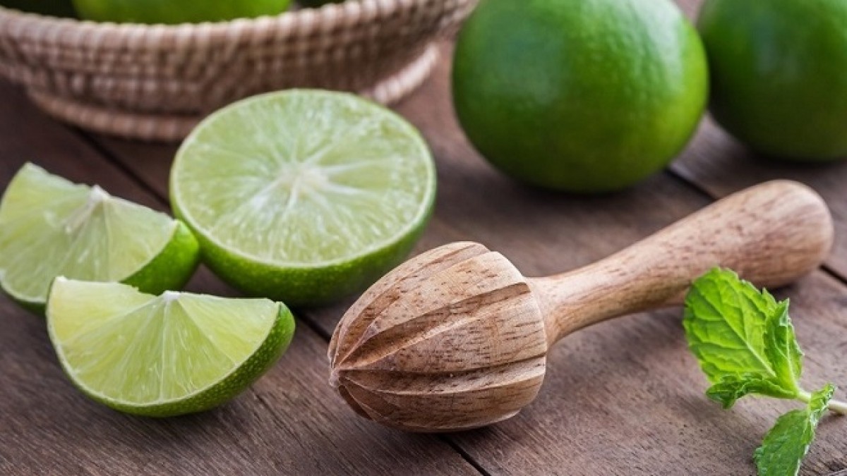 Chanh đang vào mùa, rẻ đến mấy cũng không được mua quả có dấu hiệu này: Đắng còn ít nước 4 Chanh đang vào mùa, rẻ đến mấy cũng không được mua quả có dấu hiệu này: Đắng còn ít nước 4