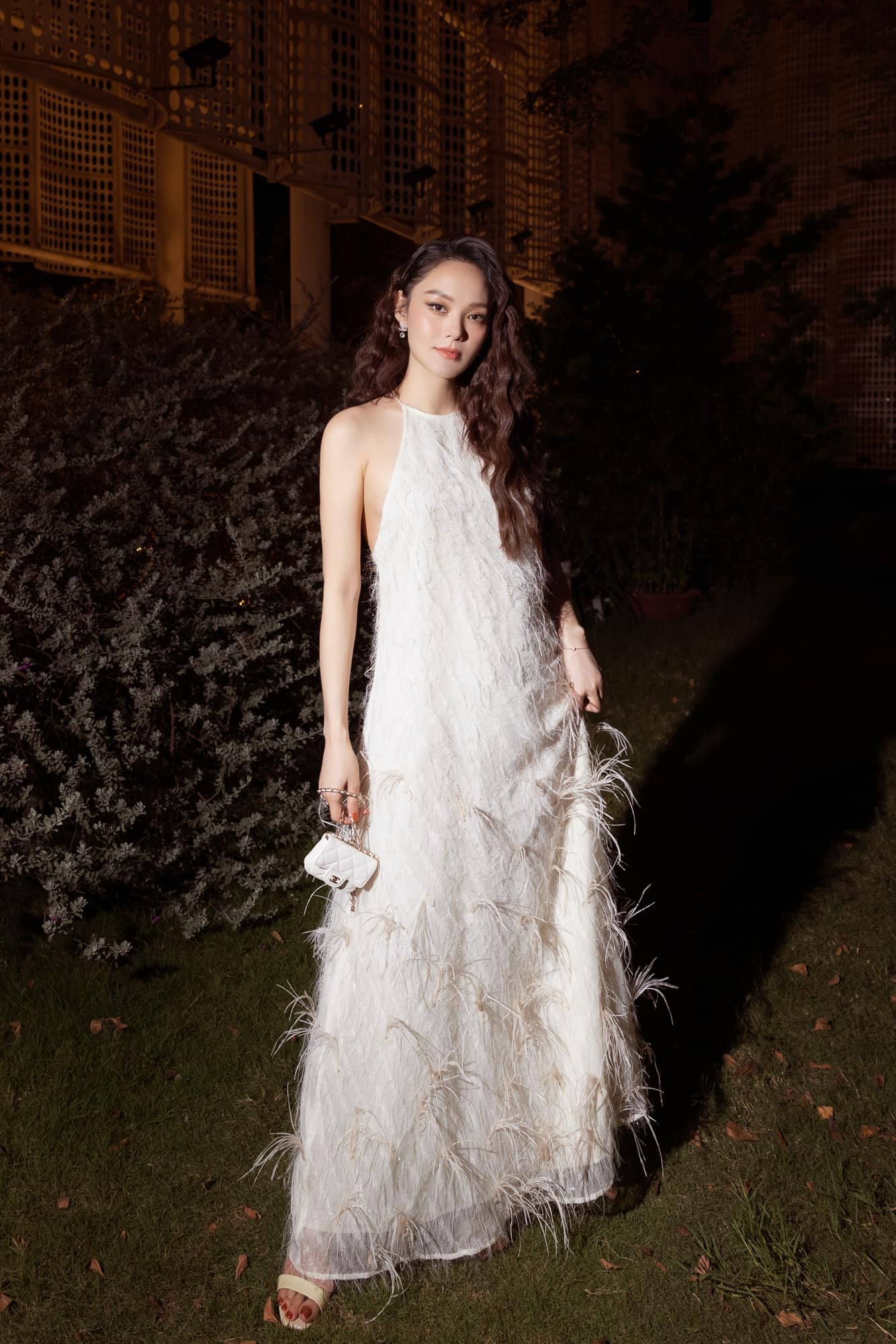 Nhan sắc của Minh Hăng khiến bao người tấm tắc khen ngợi