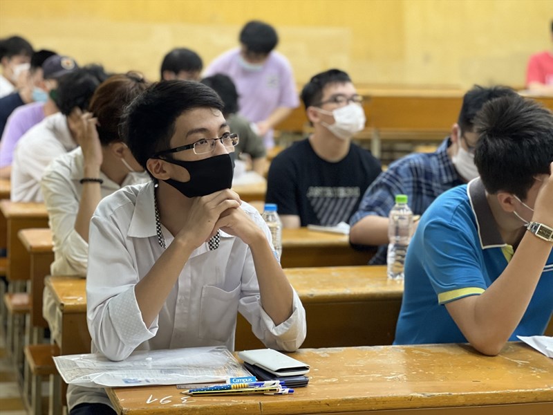 Nhiều trường đại học tăng học phí: 'Những con số biết nói' 1 Nhiều trường đại học tăng học phí: 'Những con số biết nói' 1