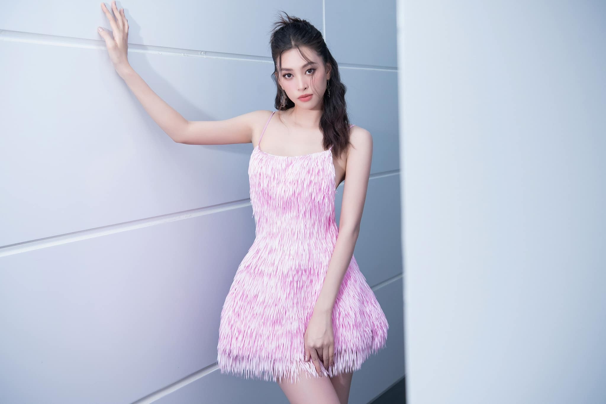 Tiểu Vy sau nửa thập kỷ đăng quang: Ngày càng nhuận sắc, đời tư 'kín như bưng' vẫn vướng tin đồn hẹn hò 2 Tiểu Vy sau nửa thập kỷ đăng quang: Ngày càng nhuận sắc, đời tư 'kín như bưng' vẫn vướng tin đồn hẹn hò 2