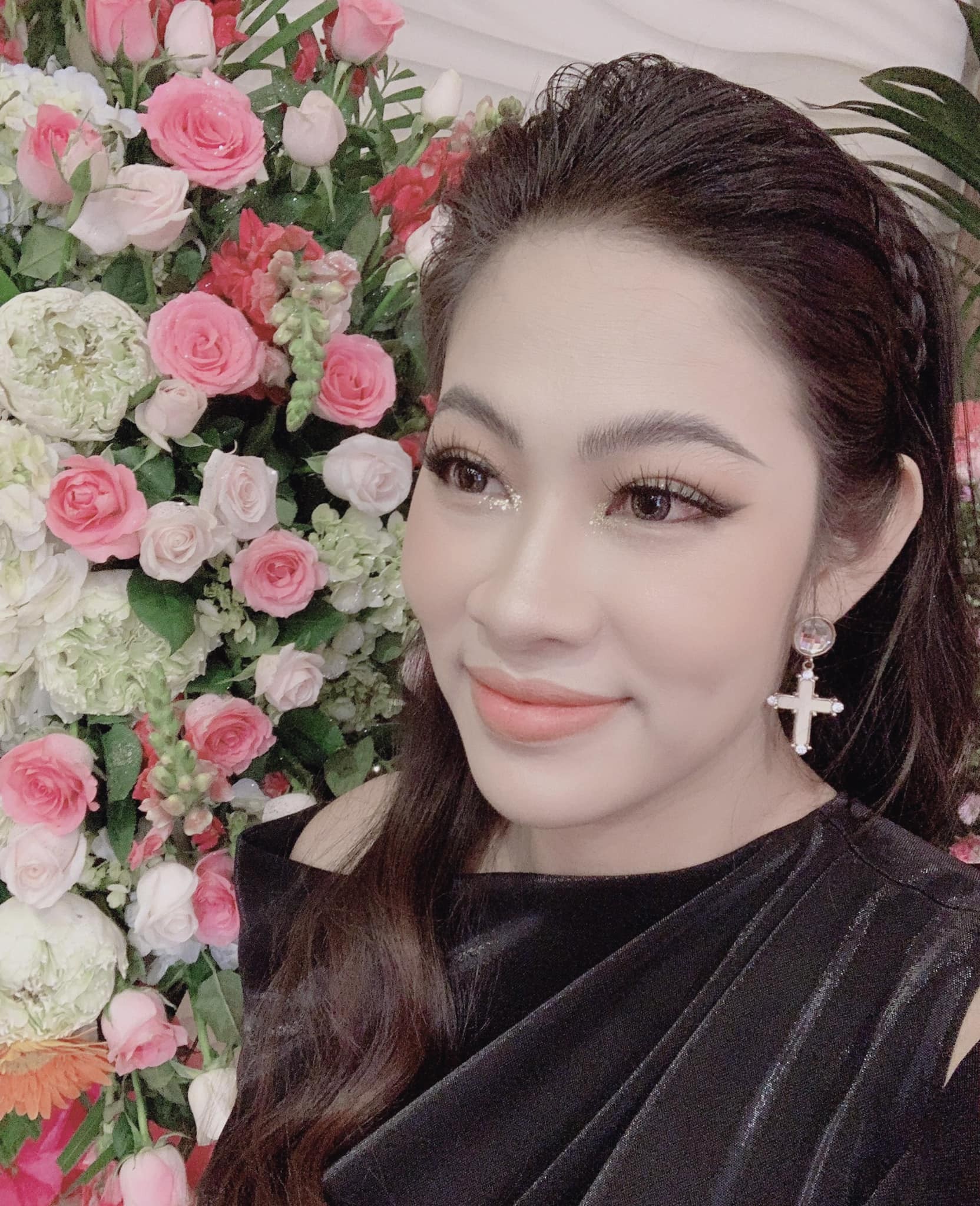 Động thái của bà Đặng Thùy Trang và hoa hậu Thùy Tiên giữa ồn ào kiện tụng - Ảnh 1