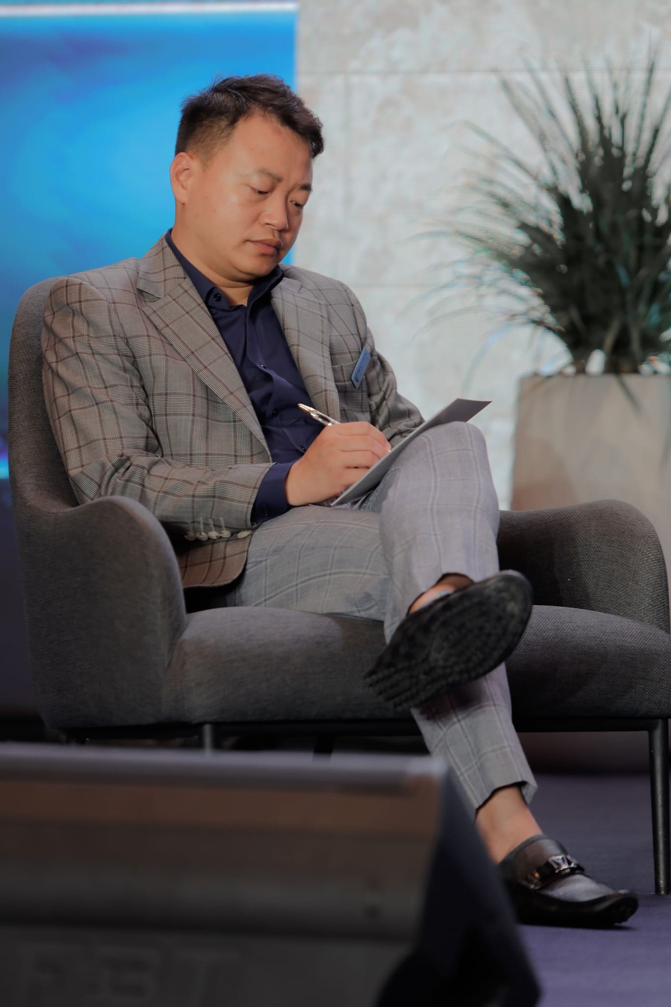 Shark Bình đã hoàn tất thủ lục ly hôn và phân chia tài sản với vợ cũ