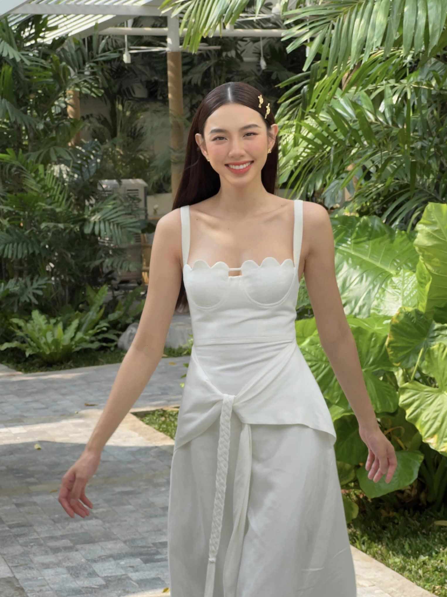 Video: Thùy Tiên khoe visual trong veo như 'sương sớm', tuyệt sắc giai nhân khiến CDM xao xuyến - Ảnh 4