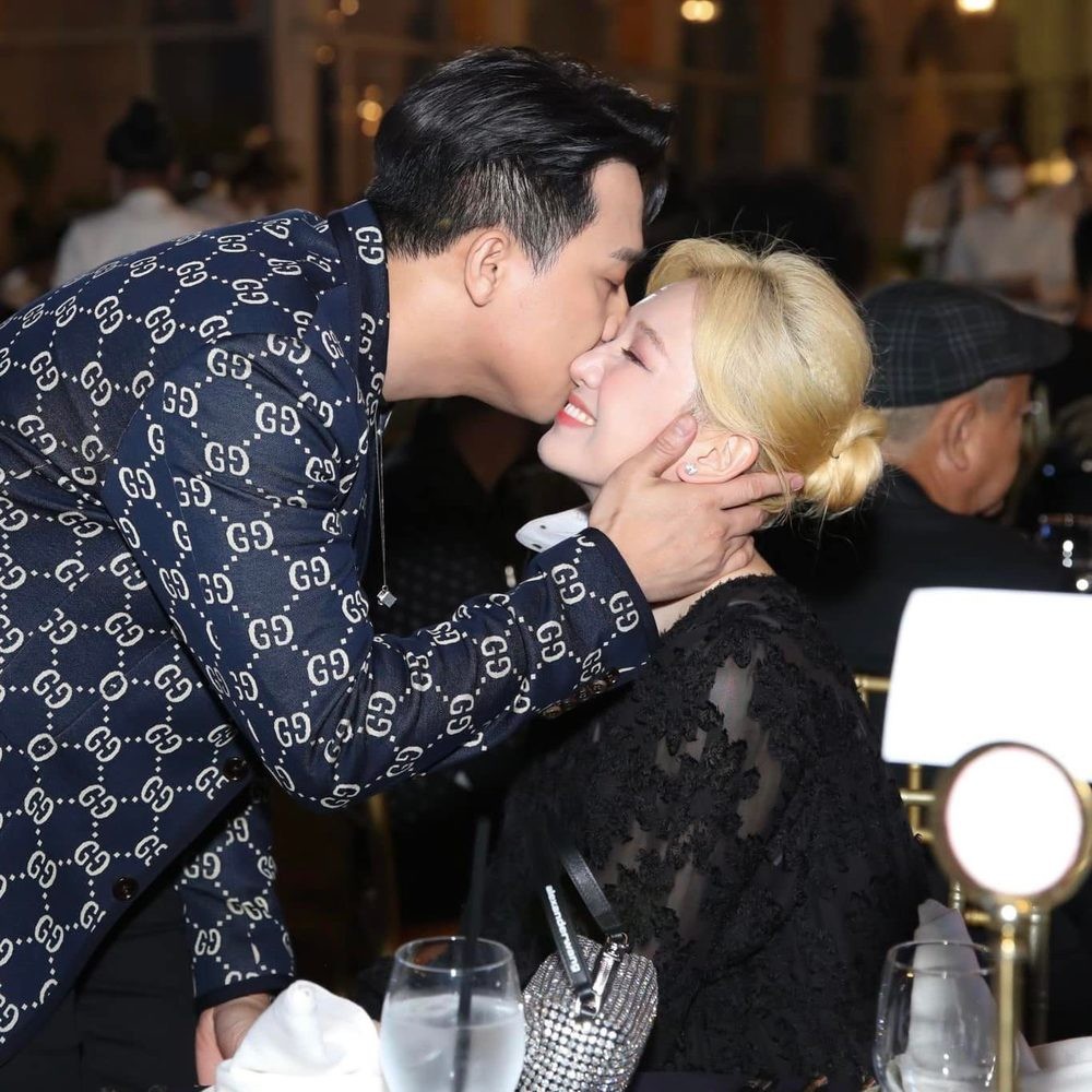 Trấn Thành 'gặp nguy', Hari Won có cách giải vây khéo léo: Xứng danh vợ quốc dân 8 Trấn Thành 'gặp nguy', Hari Won có cách giải vây khéo léo: Xứng danh vợ quốc dân 8