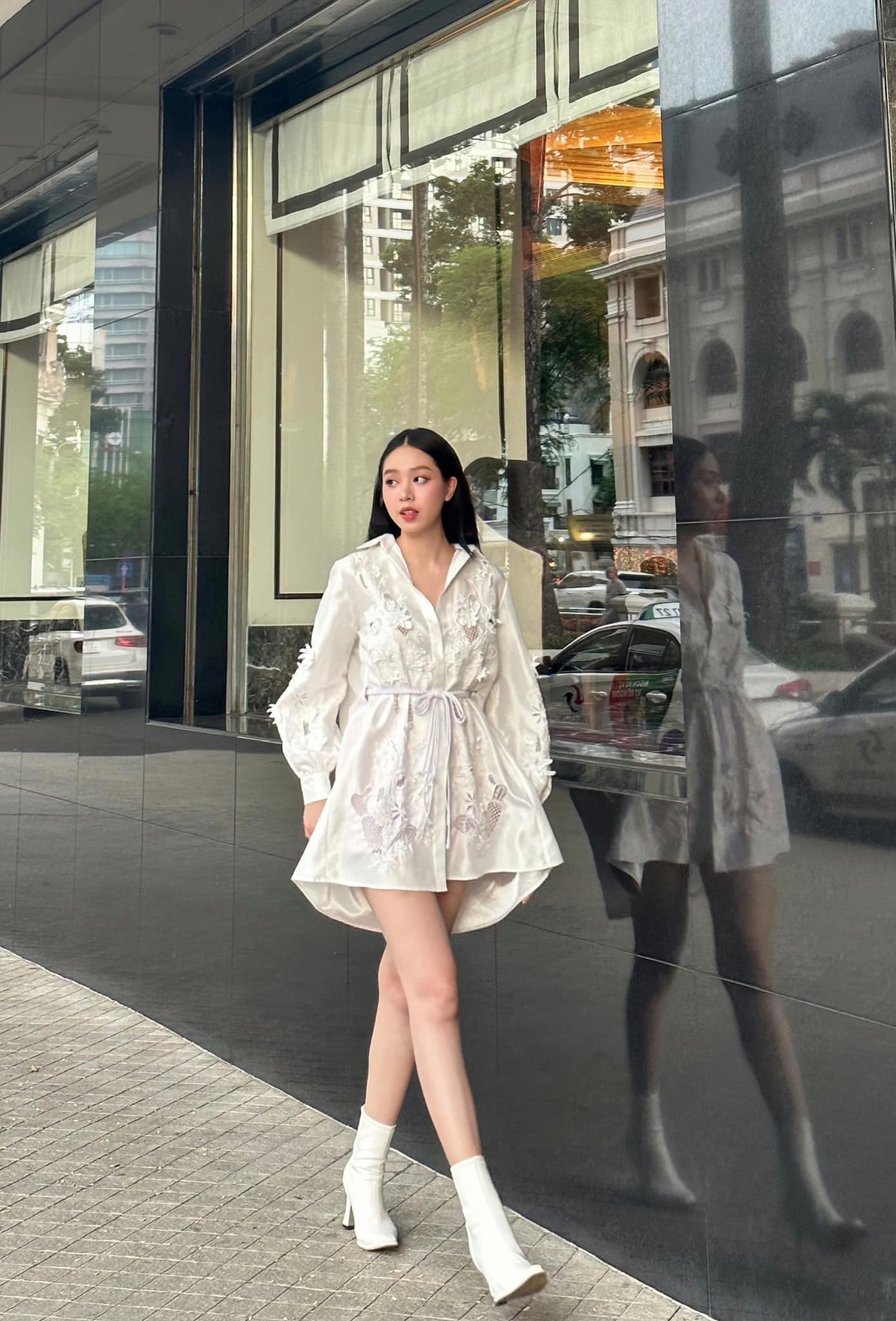 Thanh Thủy ưu ái trang phục khoe chân dài