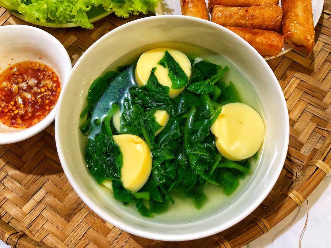 Mùng tơi, rau đay, rau dền ăn đưa cơm, nhưng 99% nội trợ nấu sai cách: Cực độc, bào mòn sức khỏe - Ảnh 1