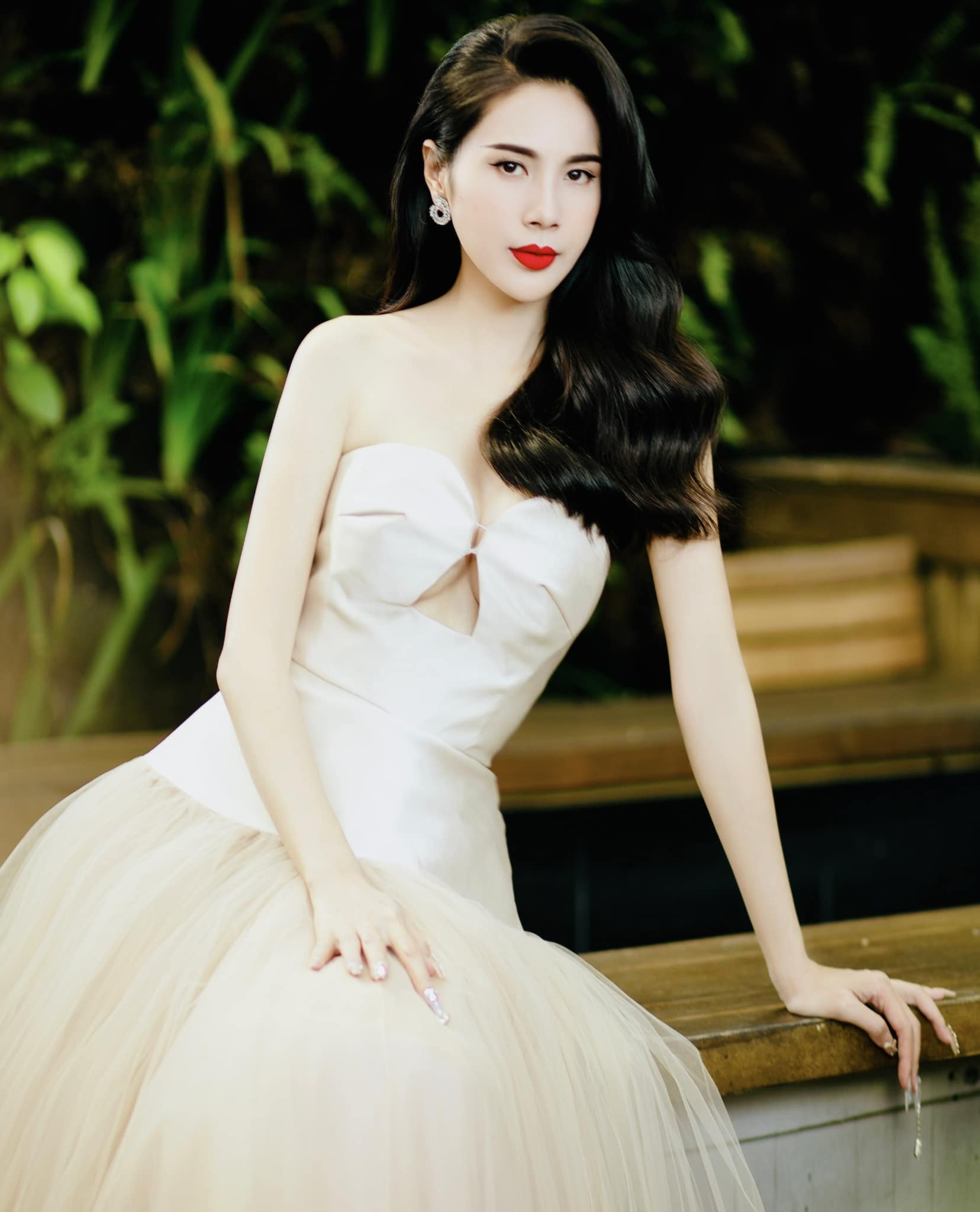 Thủy Tiên hạn chế tham gia các hoạt động showbiz sau ồn ào từ thiện