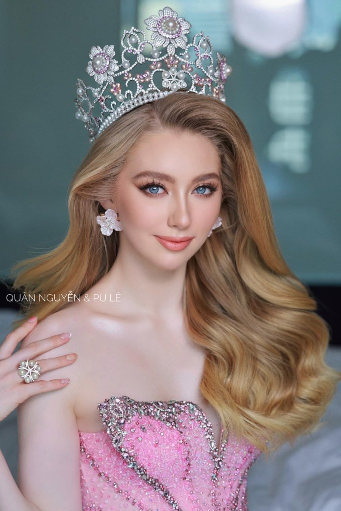 Phát sốt trước nhan sắc đẹp tựa thiên thần của đương kim Miss International - Ảnh 2 Phát sốt trước nhan sắc đẹp tựa thiên thần của đương kim Miss International - Ảnh 2