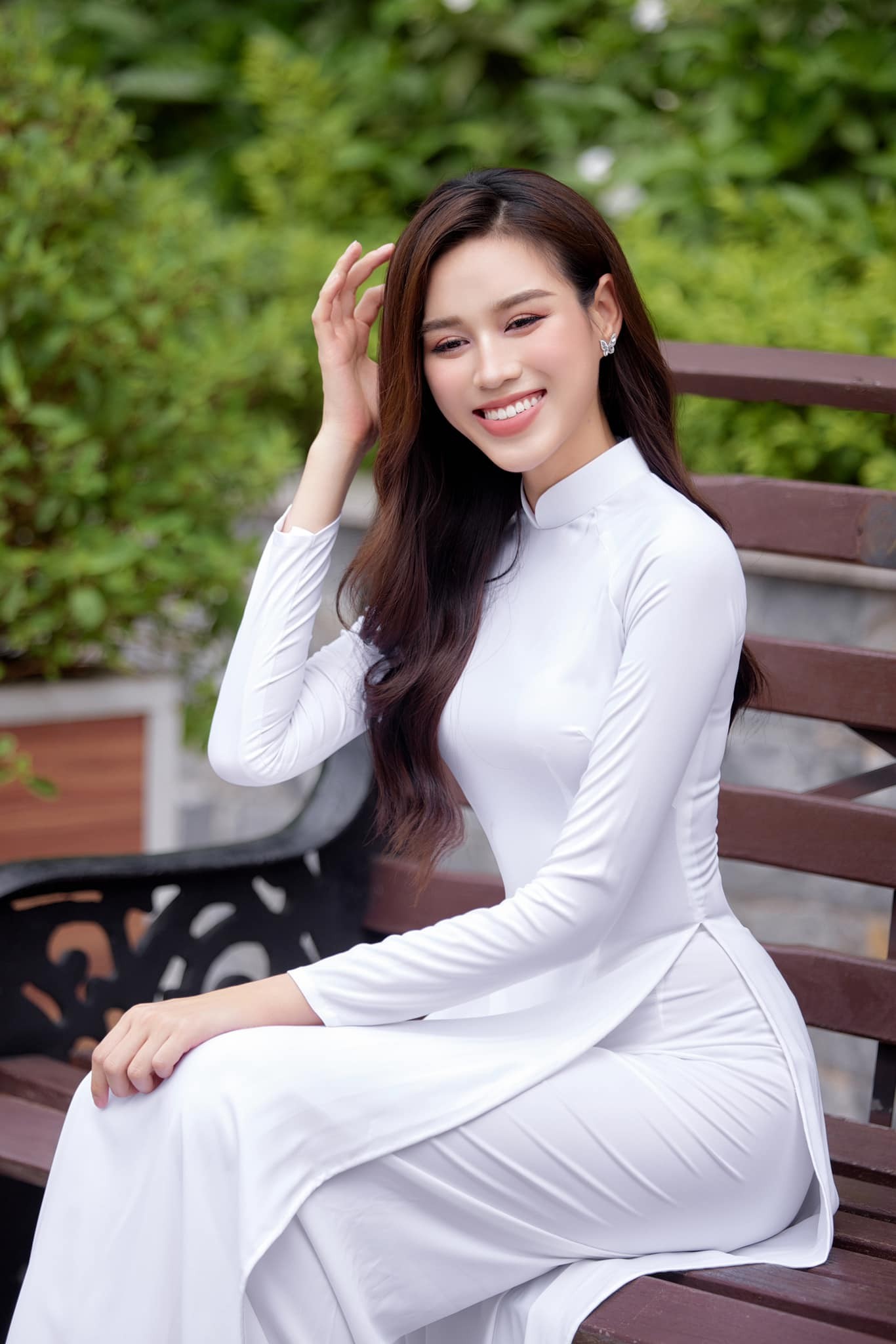 Video: Đỗ Thị Hà so sánh sự thay đổi ngoạn mục, dân mạng tấm tắc khen 'ngọc càng mài càng sáng' - Ảnh 5