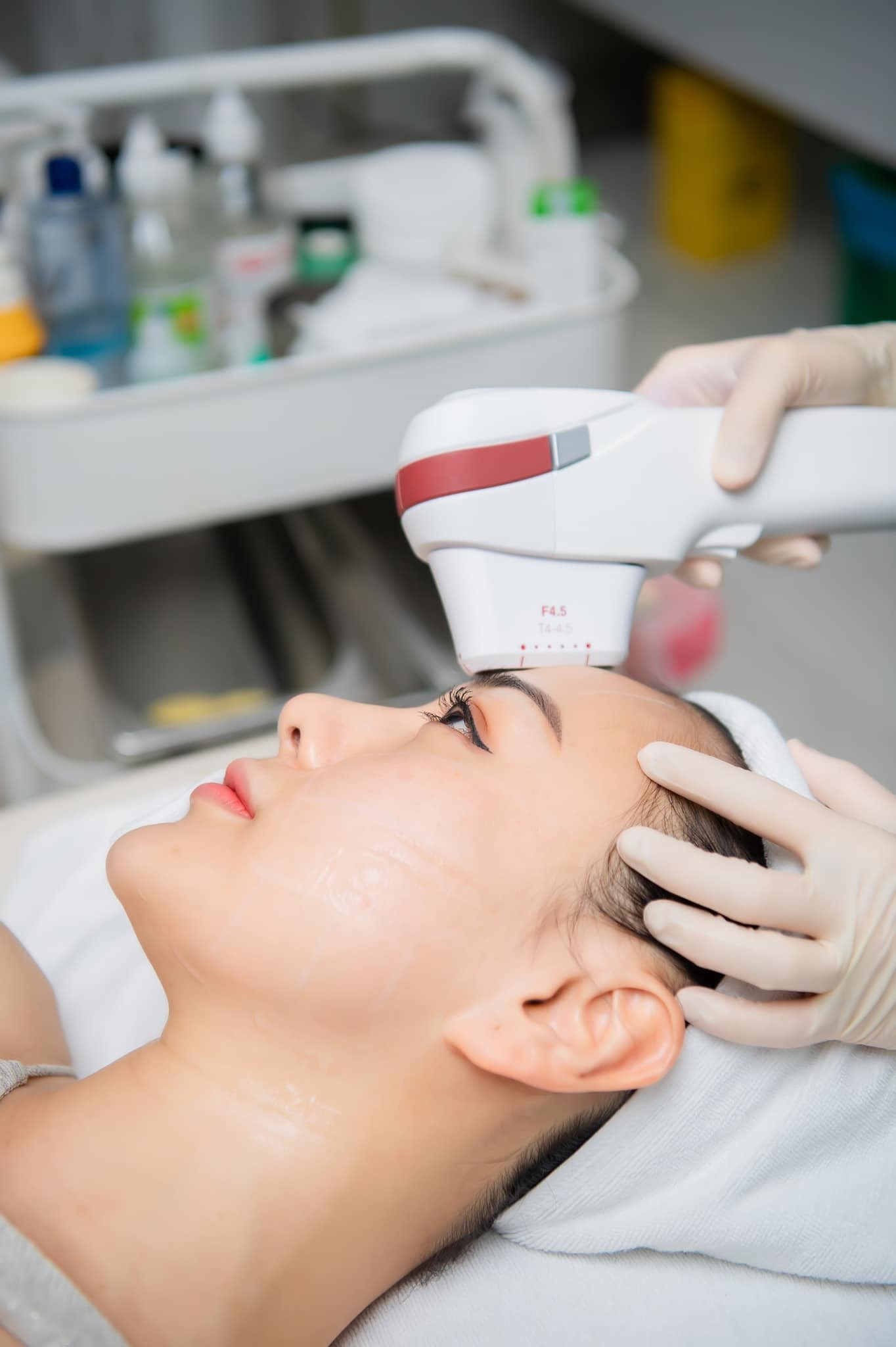 Phương Oanh khoe mặt mộc, nhan sắc U40 thế nào mà bao người 'há hốc'? - Ảnh 1