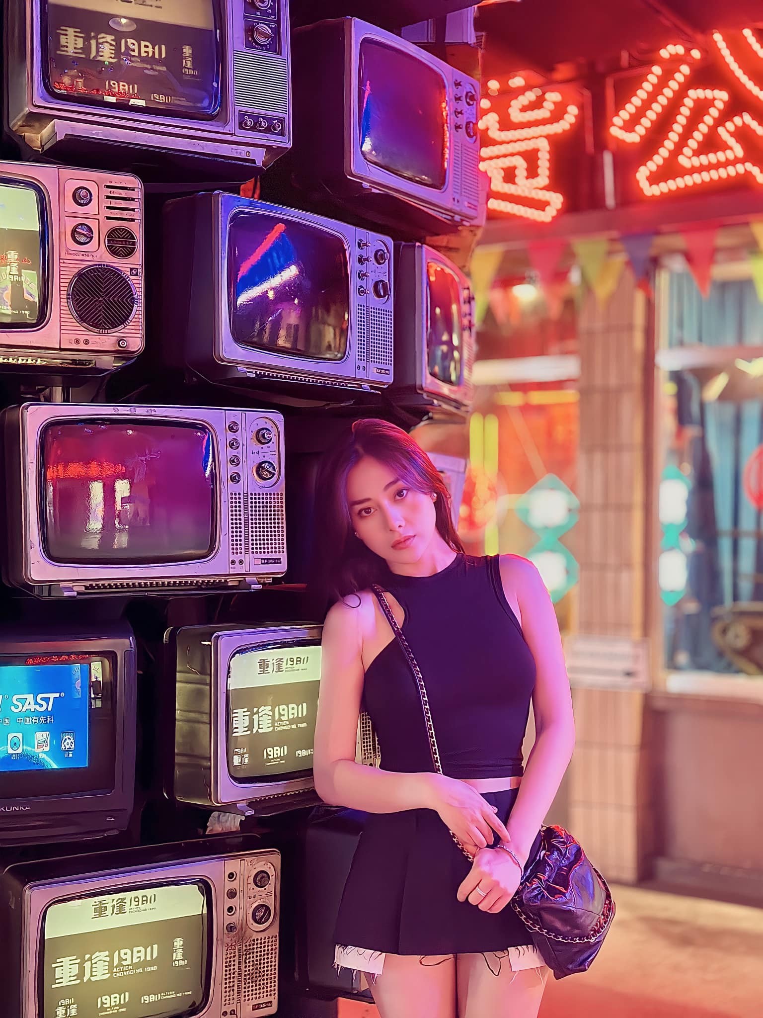 Phương Oanh là cái tên nhận được quan tâm từ công chúng thời gian qua