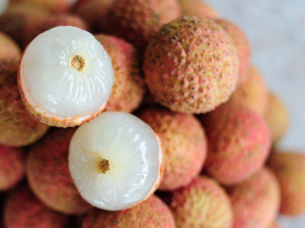 Không nên ăn quá nhiều vải cùng một lúc