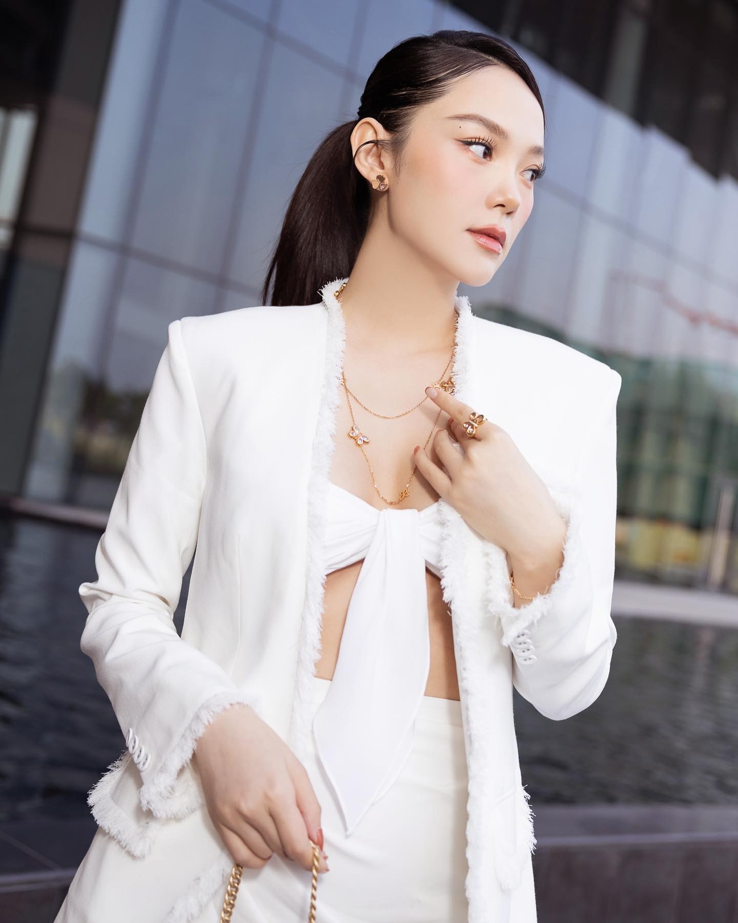 Minh Hằng đích thị là mẹ bầu chịu chơi nhất Vbiz