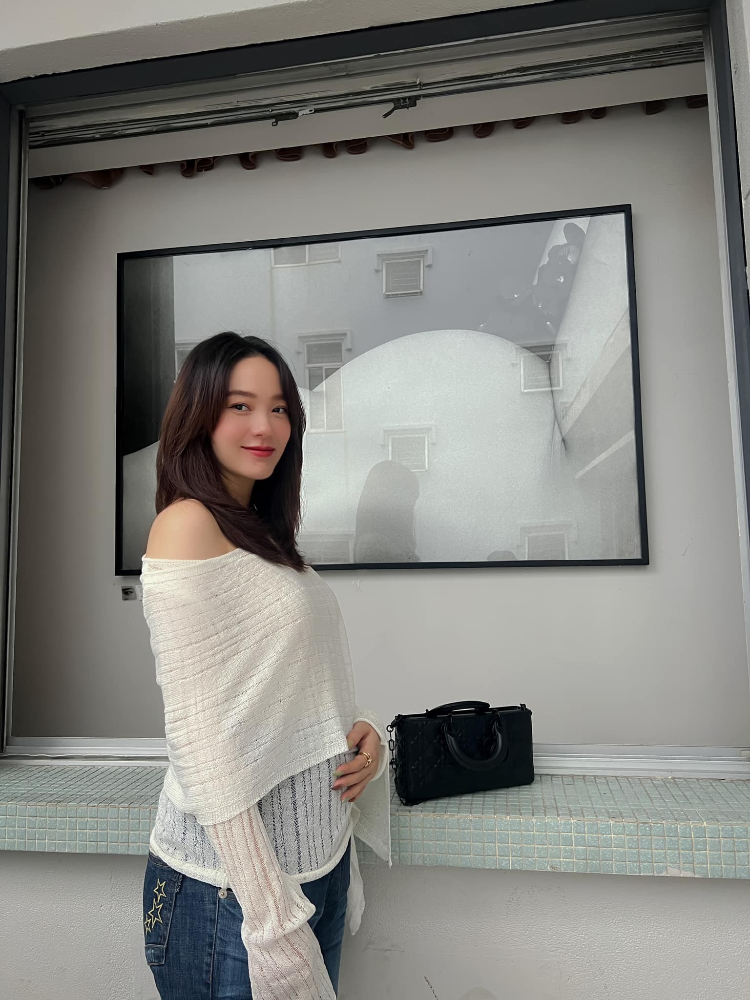 Visual nét căng của Minh Hằng khiến ai nấy trầm trồ