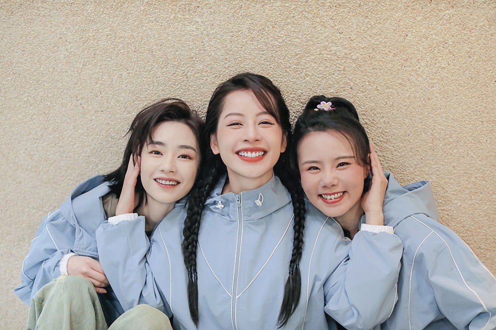 HOT: Show Tỷ Tỷ Đạp Gió Rẽ Sóng chính thức có bản Việt, hé lộ vai trò của Chi Pu  - Ảnh 4