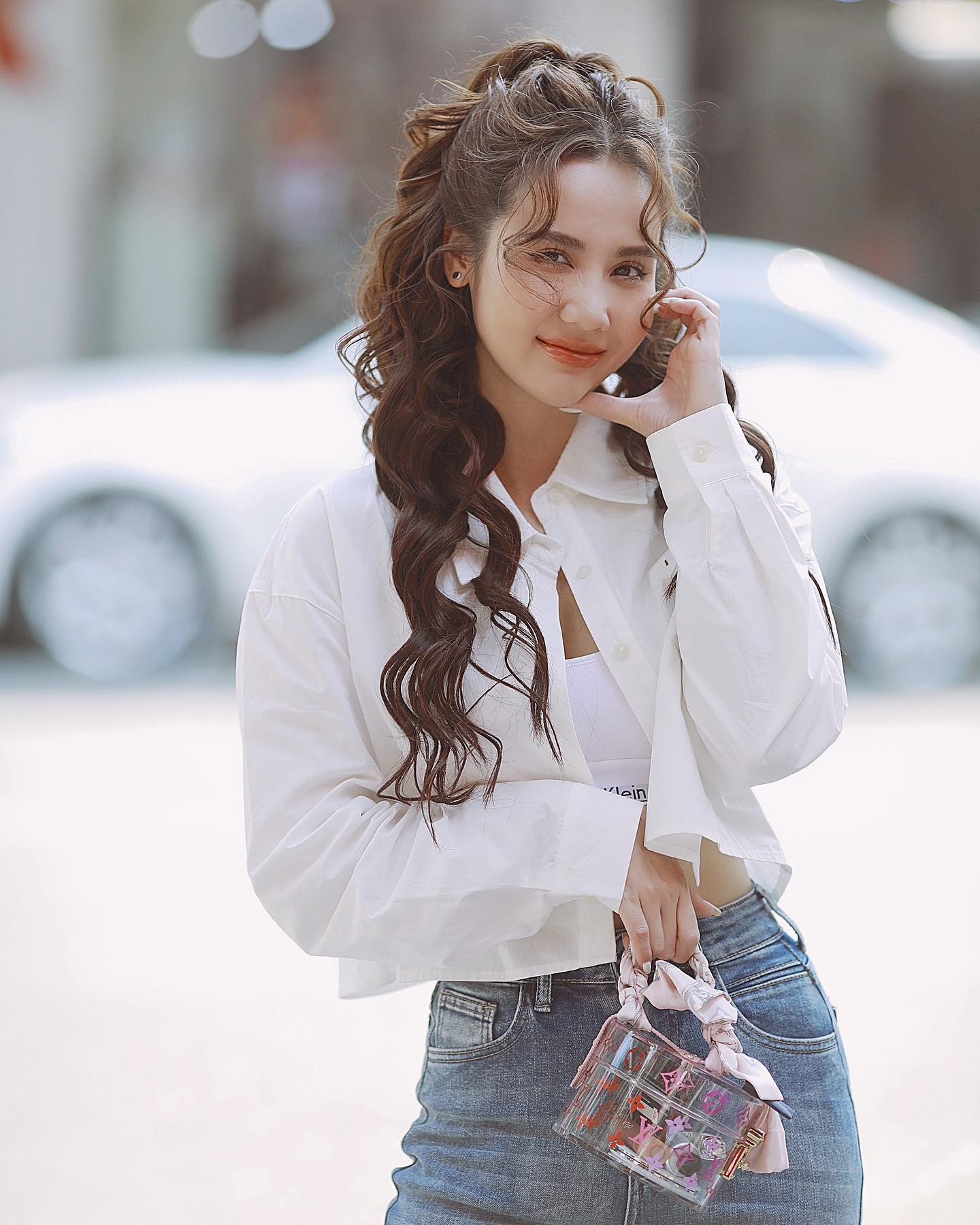 Huyền Lizzie gây thương nhớ bởi nhan sắc xinh đẹp Huyền Lizzie gây thương nhớ bởi nhan sắc xinh đẹp