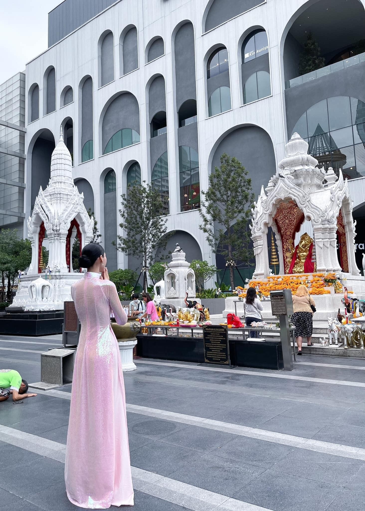 Miss International Queen 2023: Dịu Thảo khoe vẻ kinh diễm trong áo dài, dân tình đòi 'ụp crown' gấp - Ảnh 1 Miss International Queen 2023: Dịu Thảo khoe vẻ kinh diễm trong áo dài, dân tình đòi 'ụp crown' gấp - Ảnh 1