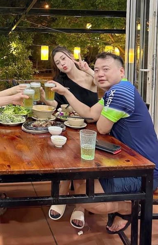 Nhan sắc CAM thường của Phương Oanh không khác nhiều so với ảnh tự đăng Nhan sắc CAM thường của Phương Oanh không khác nhiều so với ảnh tự đăng
