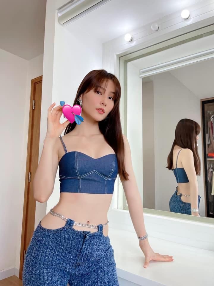 Đúng với câu nói 'đẹp khoe xấu che' Đúng với câu nói 'đẹp khoe xấu che'