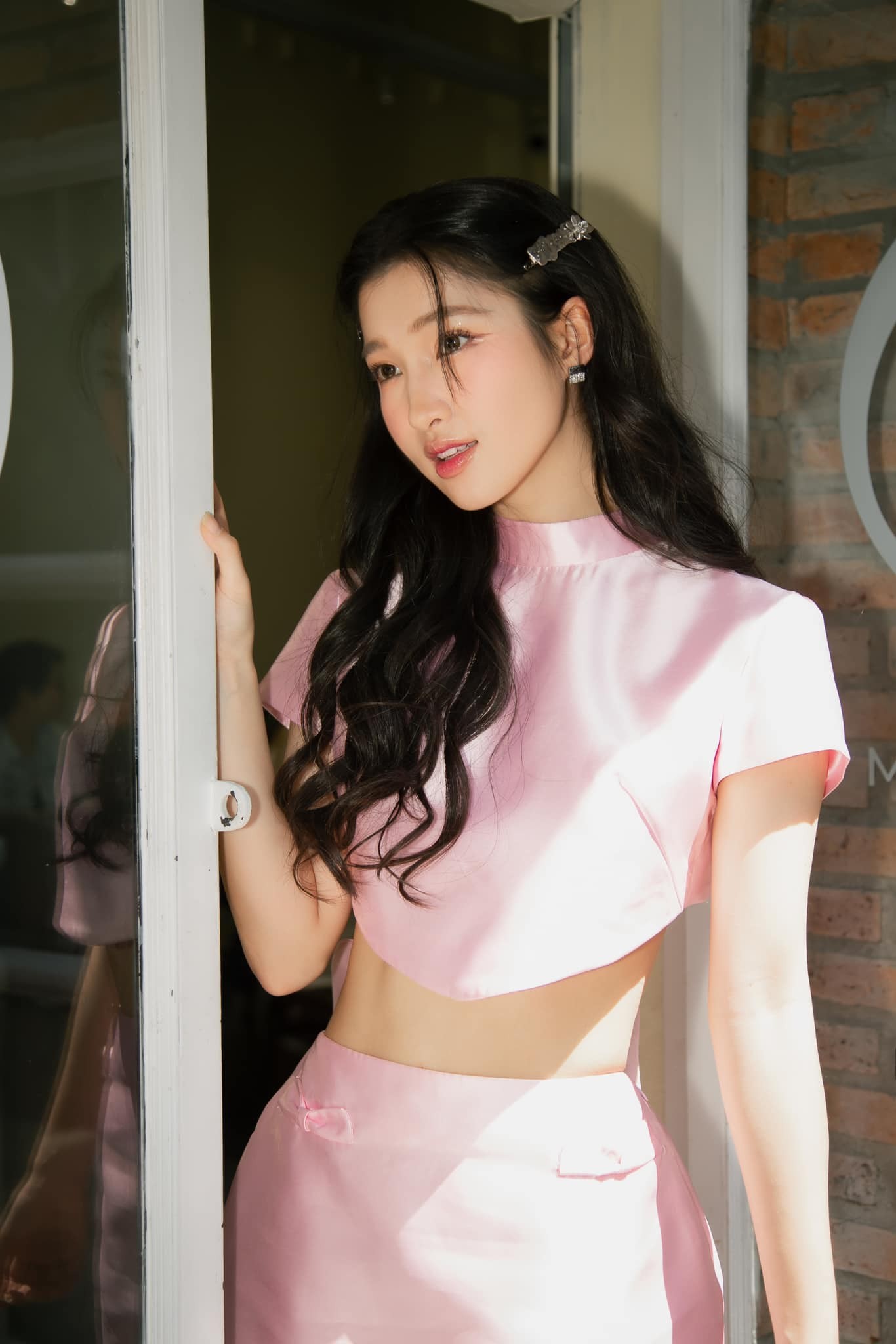 Phương Nhi ngọt ngào tựa kẹo ngọt với outfit ngập tràn sắc hồng