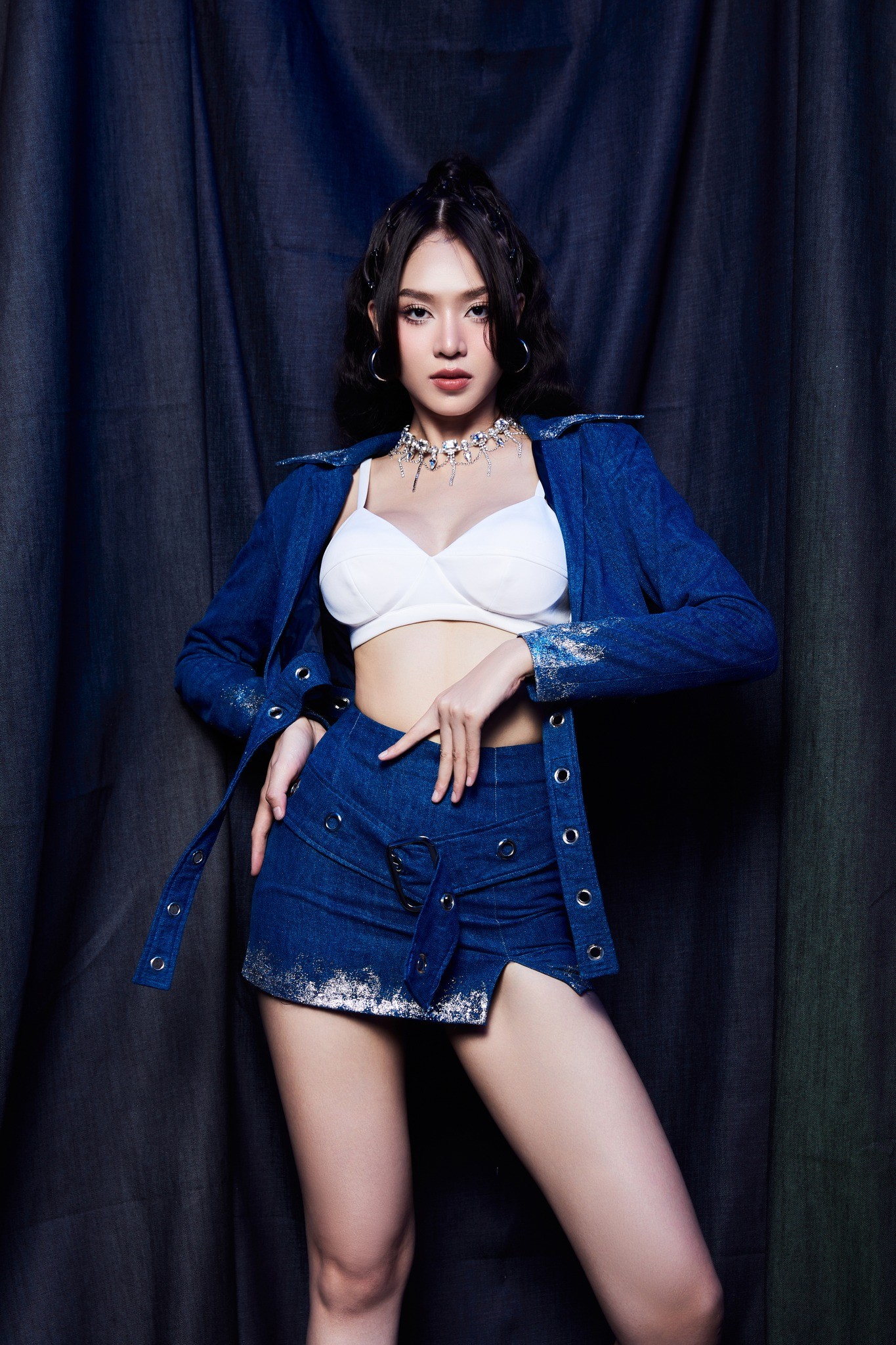 Sắc vóc Thanh Thủy được khen ngợi ngày càng thăng hạng hậu đăng quang ngôi vị danh giá. 