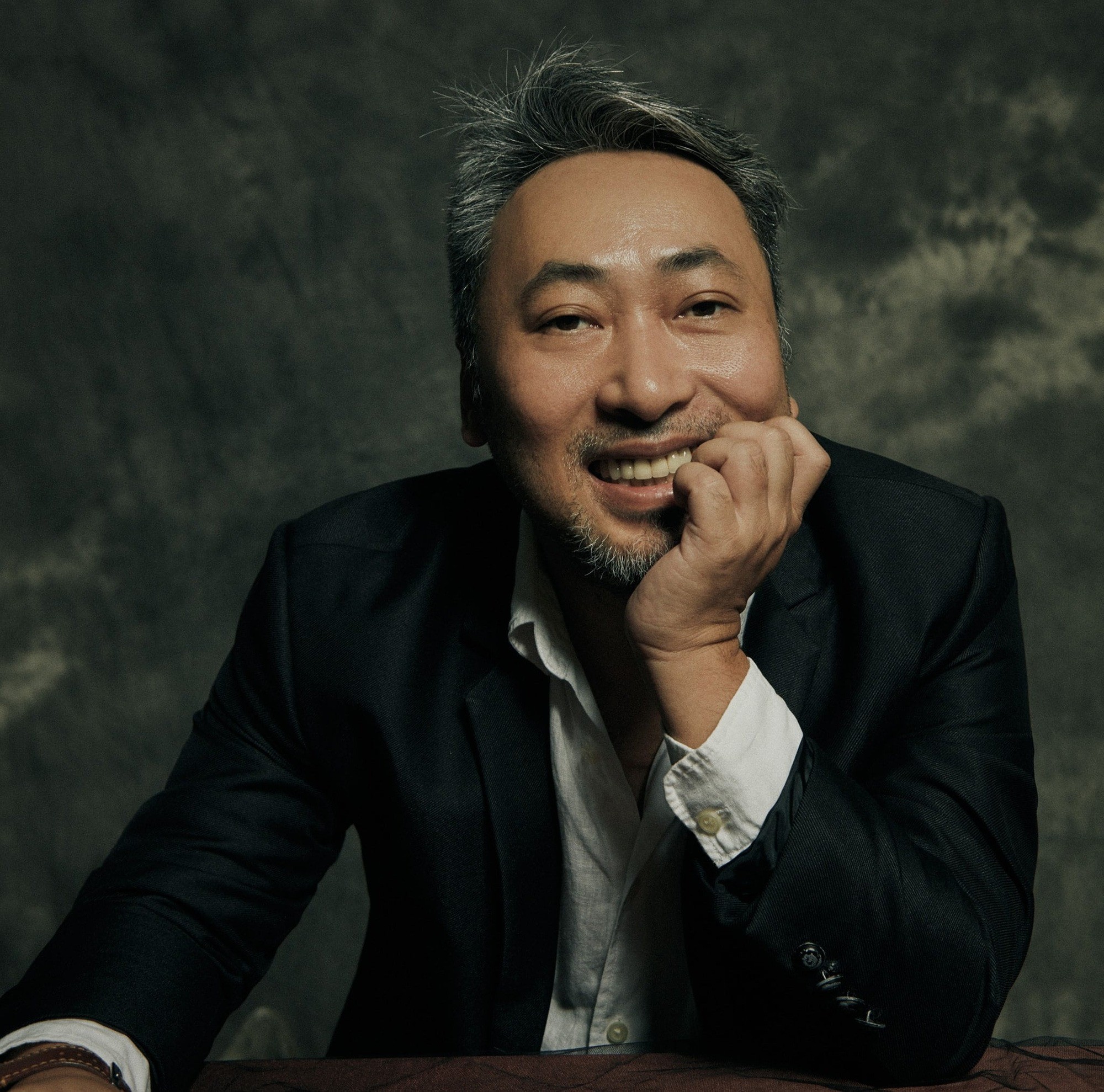 Bùi Lan Hương - đạo diễn Nguyễn Quang Dũng lần đầu xuất hiện cùng nhau hậu công khai hẹn hò, có hành động gây chú ý - Ảnh 5