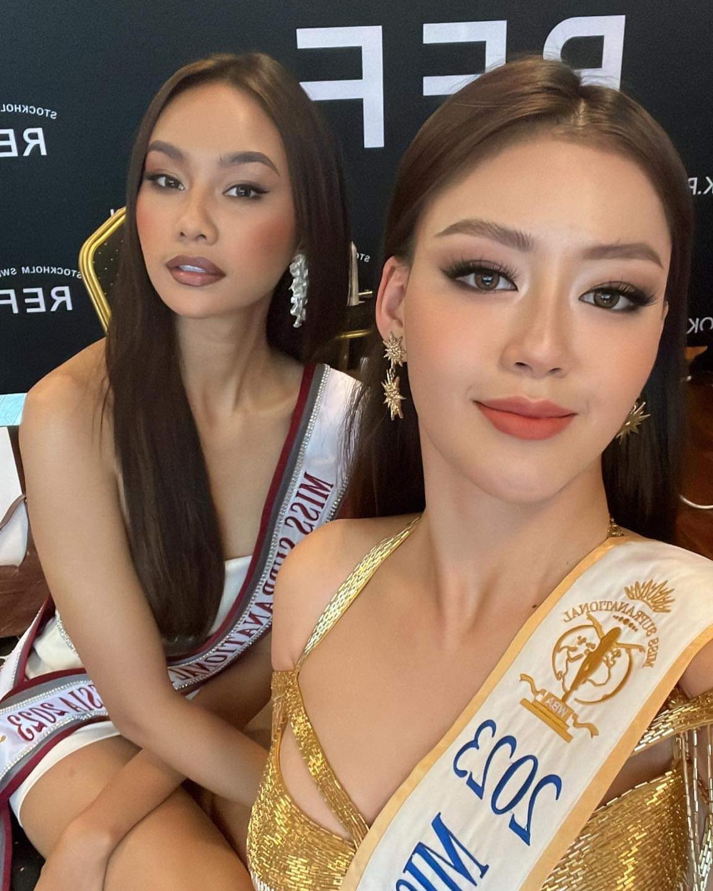 Video: Thanh Ngân gây thất vọng khi chào sân Miss Supranational 2023, tiếng Anh bập bẹ, lộ rõ sự hồi hộp - Ảnh 3