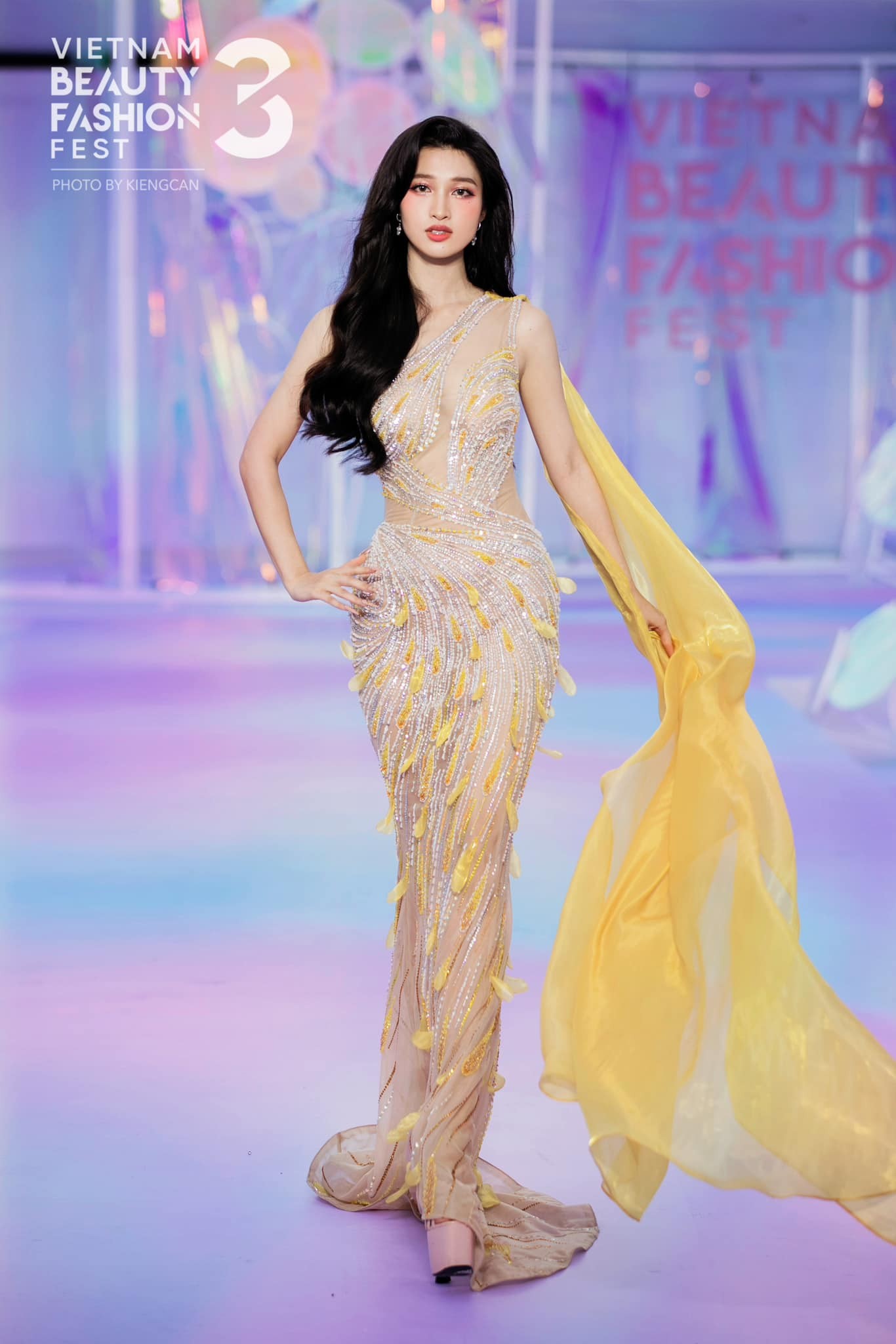 Video: Phương Nhi ráo riết tập luyện trước thềm Miss International 2023, phong độ liệu đã 'chín muồi'? - Ảnh 2