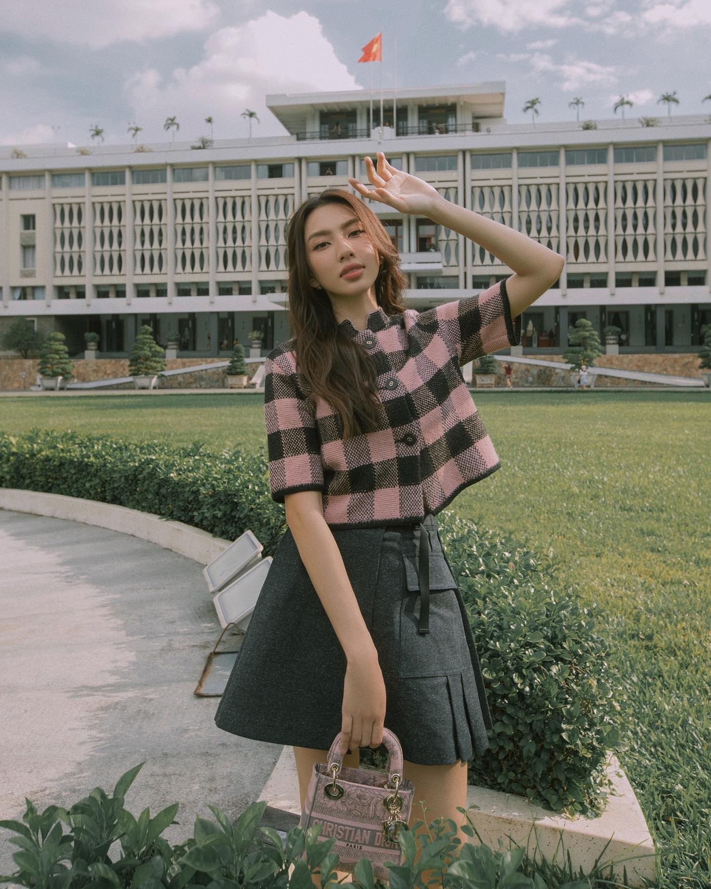 Thùy Tiên gỡ bỏ danh hiệu, xôn xao thông tin Miss Grand International ban hành quy định nóng - Ảnh 2