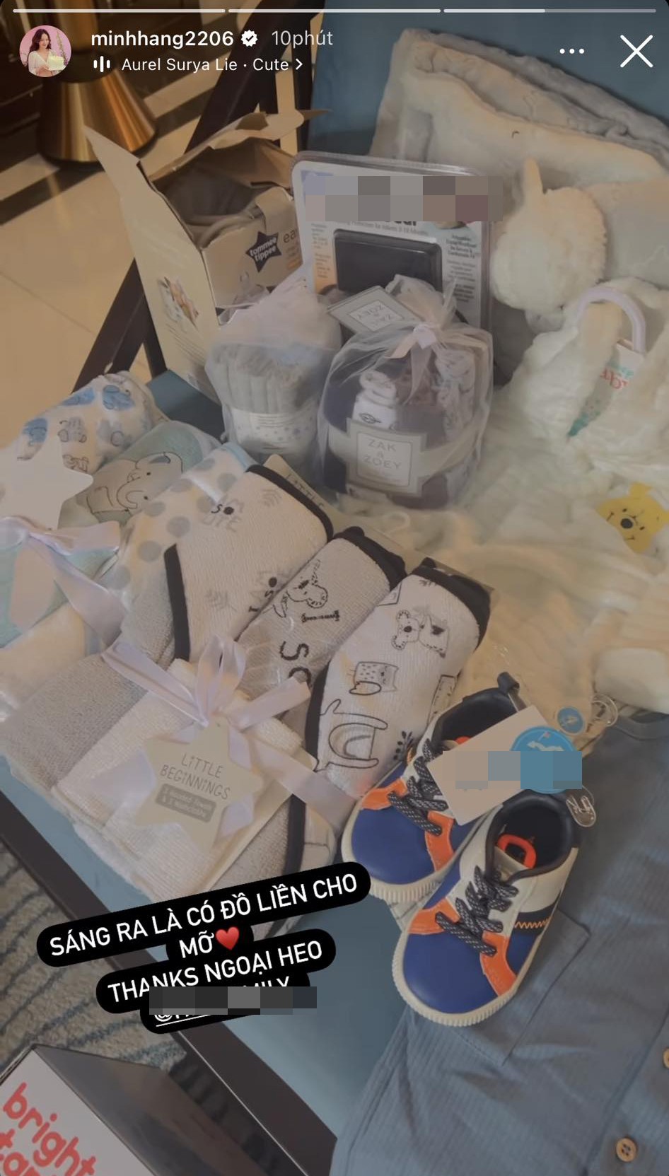 Chưa chào đời, nhóc tì nhà Minh Hằng đã nhận quà khủng