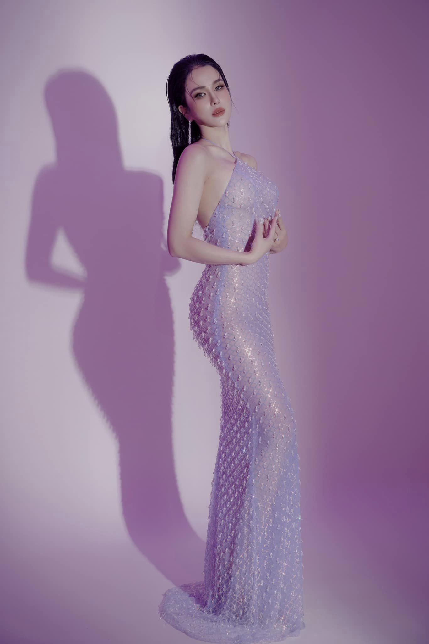 Diệp Lâm Anh đang cố gắng để bình tĩnh, không để câu chuyện tệ hại đi 