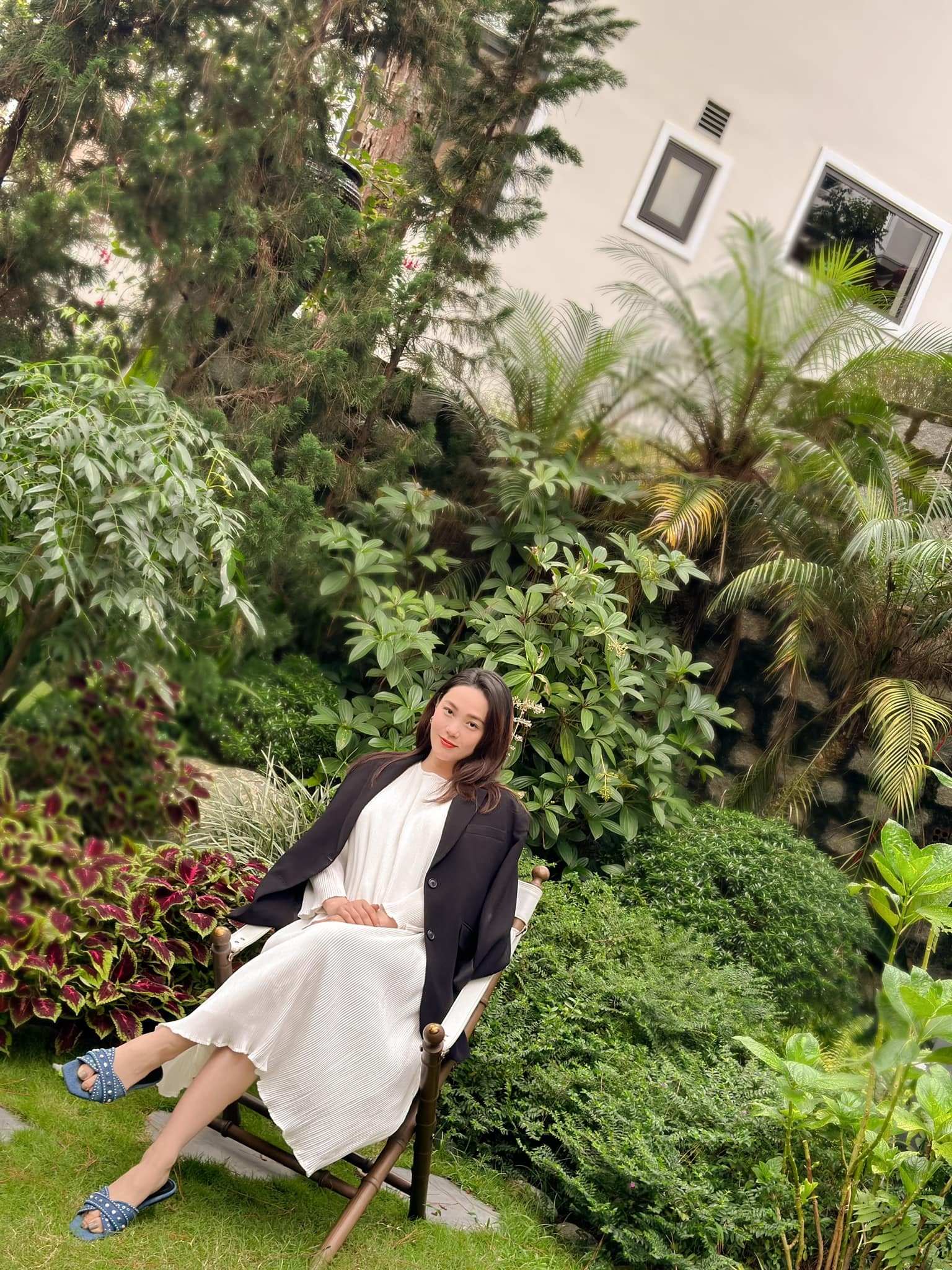 Minh Hằng tận hưởng cuộc sống hạnh phúc, viên mãn, đáng ngưỡng mộ