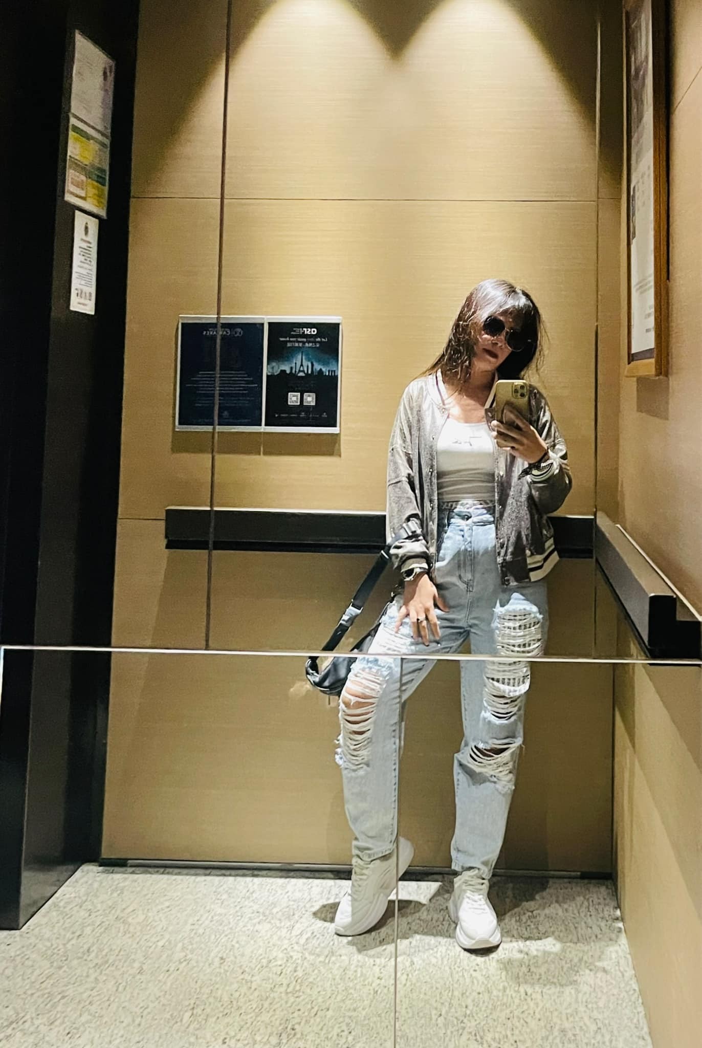 Rời xa hình tượng kinh diễm thường thấy, bà Đào Lan Hương trông bụi phủi