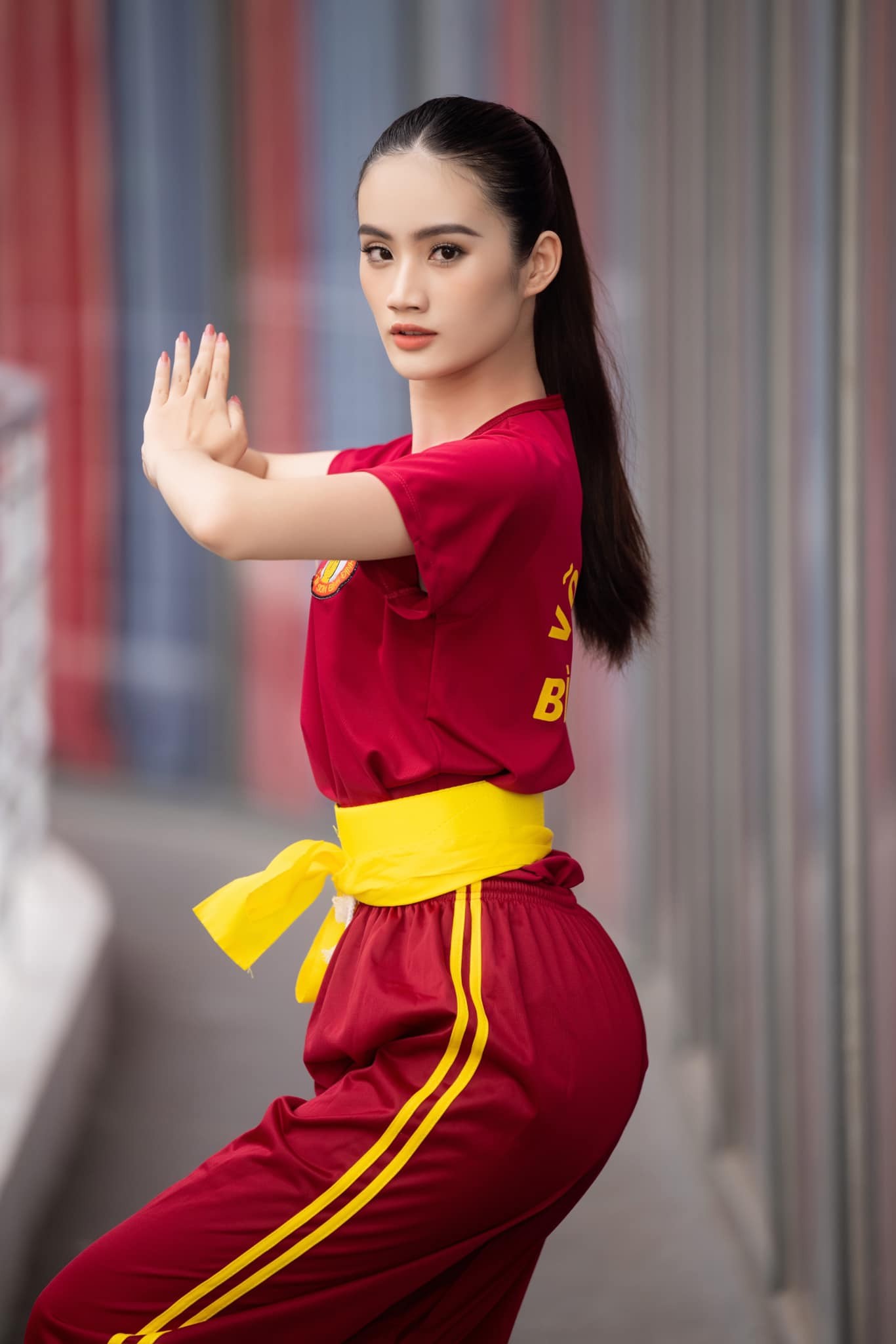 Ồn ào kéo dài khiến hình ảnh Ý Nhi bị ảnh hưởng không nhỏ, cô hứng chịu nhiều tai tiếng Ồn ào kéo dài khiến hình ảnh Ý Nhi bị ảnh hưởng không nhỏ, cô hứng chịu nhiều tai tiếng