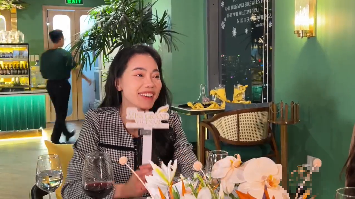 Bà Phạm Kim Dung trưởng BTC Miss World Vietnam 2023 xuất hiện rạng rỡ giữa thời điểm các người đẹp vướng lùm xùm Bà Phạm Kim Dung trưởng BTC Miss World Vietnam 2023 xuất hiện rạng rỡ giữa thời điểm các người đẹp vướng lùm xùm 