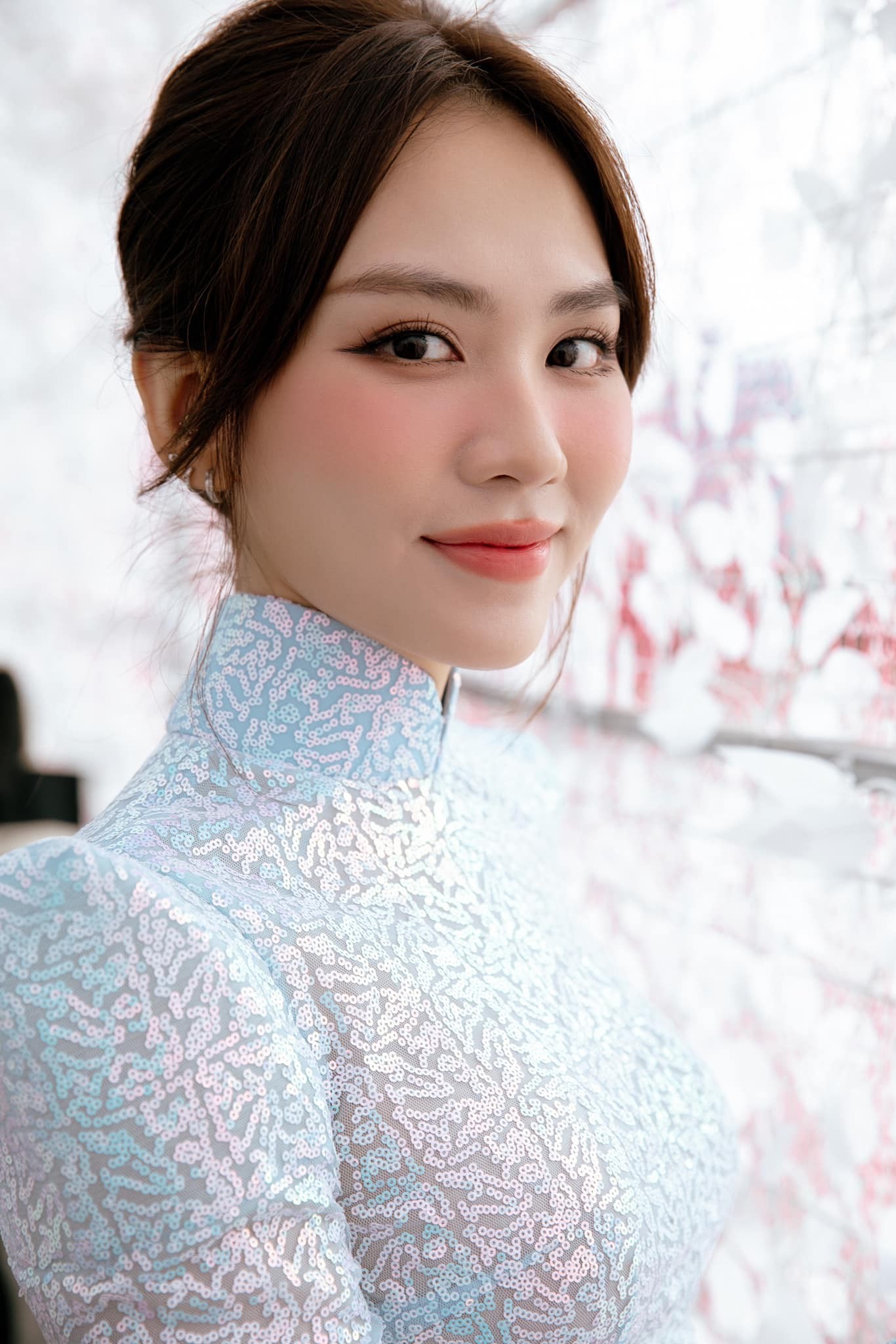 Trước thềm thi quốc tế, nhan sắc của Ý Nhi được đánh giá cao