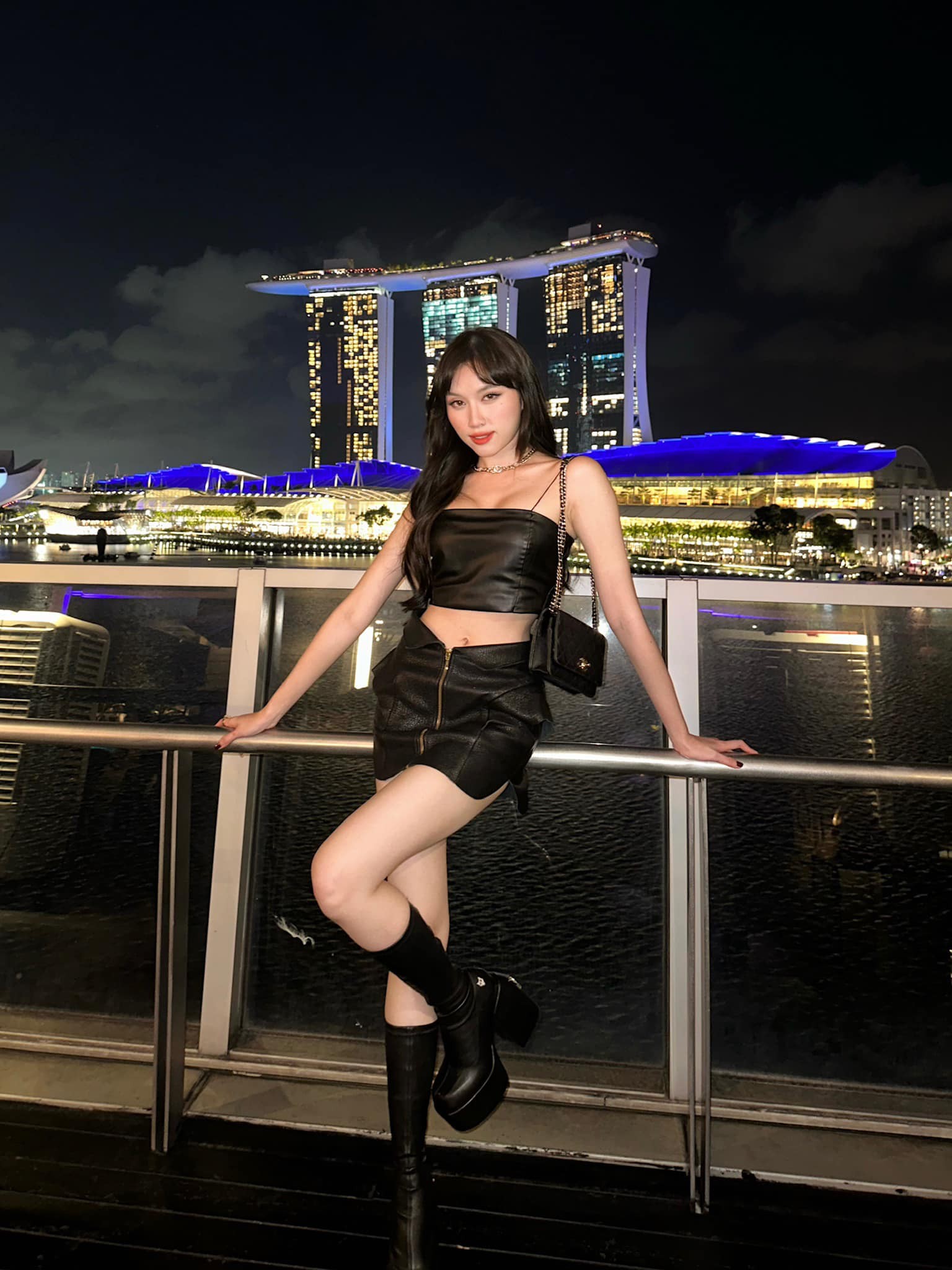 Thanh Thanh Huyền và tủ đồ toàn váy 'không thể ngắn hơn' - Ảnh 7 Thanh Thanh Huyền và tủ đồ toàn váy 'không thể ngắn hơn' - Ảnh 7