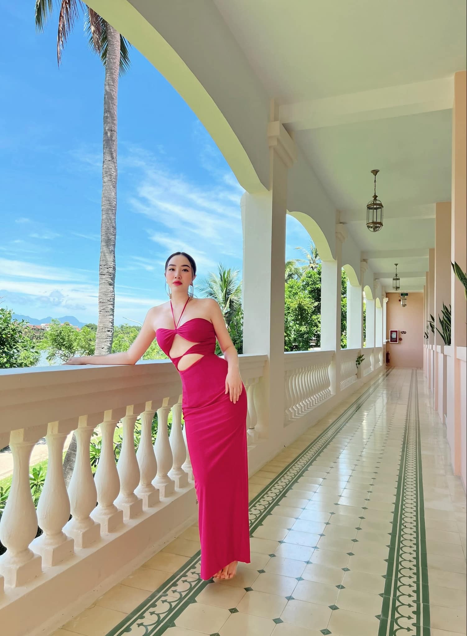 Dù trải qua sinh nở song giọng ca 'Ngốc Nghếch' vẫn duy trì vóc dáng đẹp như tạc tượng Dù trải qua sinh nở song giọng ca 'Ngốc Nghếch' vẫn duy trì vóc dáng đẹp như tạc tượng