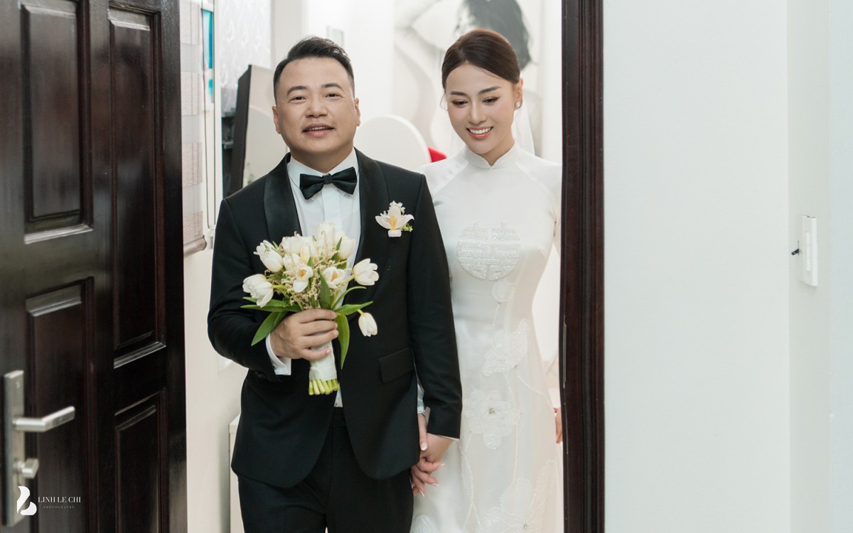 Phương Oanh và Shark Bình rạng rỡ, hạnh phúc trong lễ ăn hỏi kết hợp lễ vu quy Phương Oanh và Shark Bình rạng rỡ, hạnh phúc trong lễ ăn hỏi kết hợp lễ vu quy