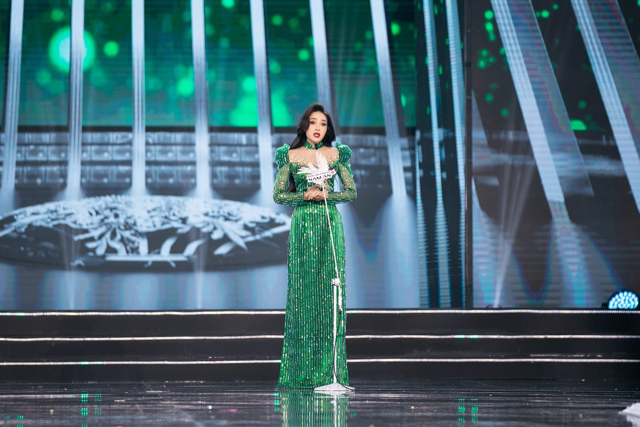 Lê Thị Hồng Hạnh thắng giải thuyết trình về hòa bình của Miss Grand Vietnam 2023 Lê Thị Hồng Hạnh thắng giải thuyết trình về hòa bình của Miss Grand Vietnam 2023