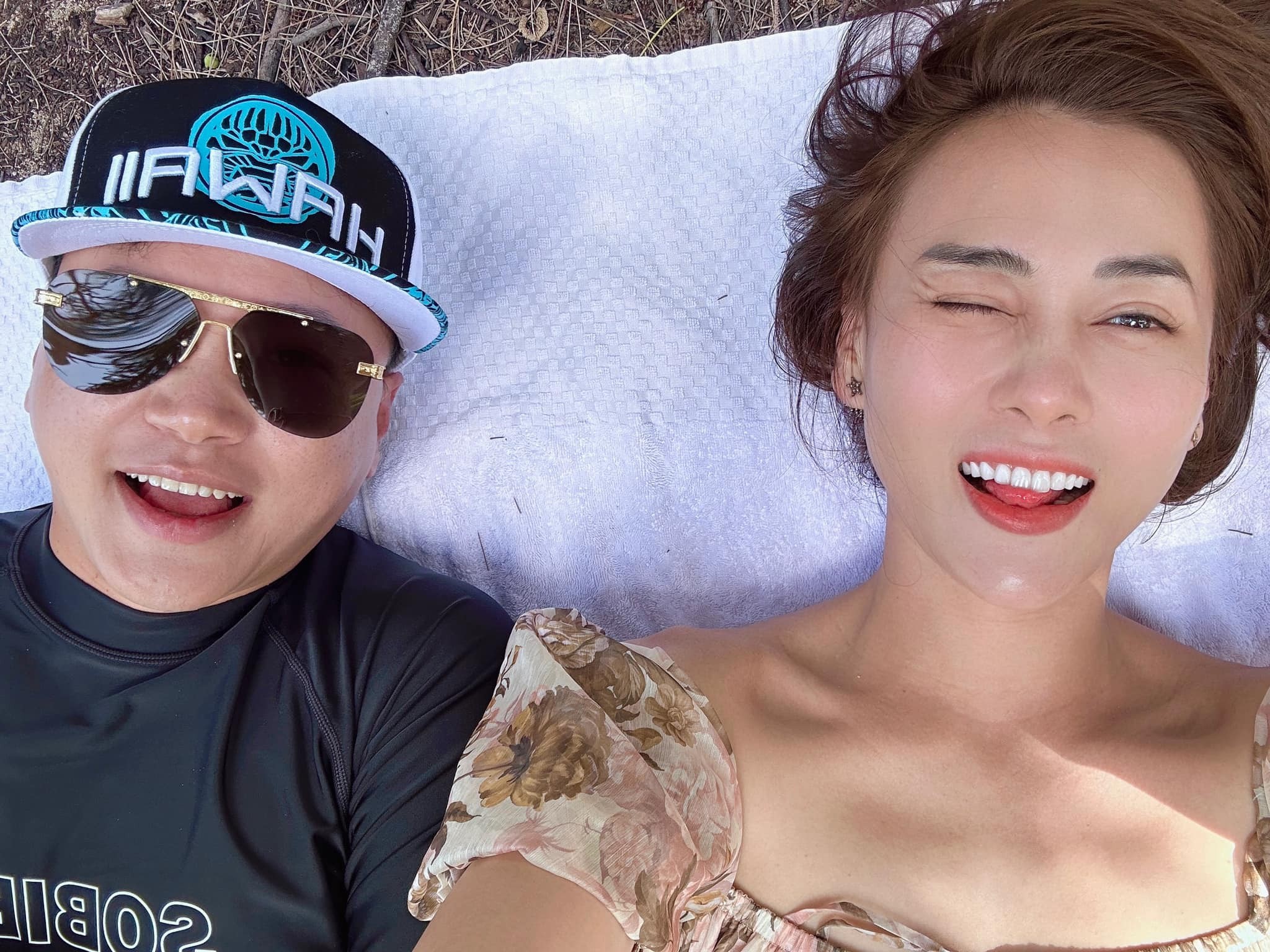 Cuộc sống tân hôn của cả hai khiến nhiều người ngưỡng mộ Cuộc sống tân hôn của cả hai khiến nhiều người ngưỡng mộ