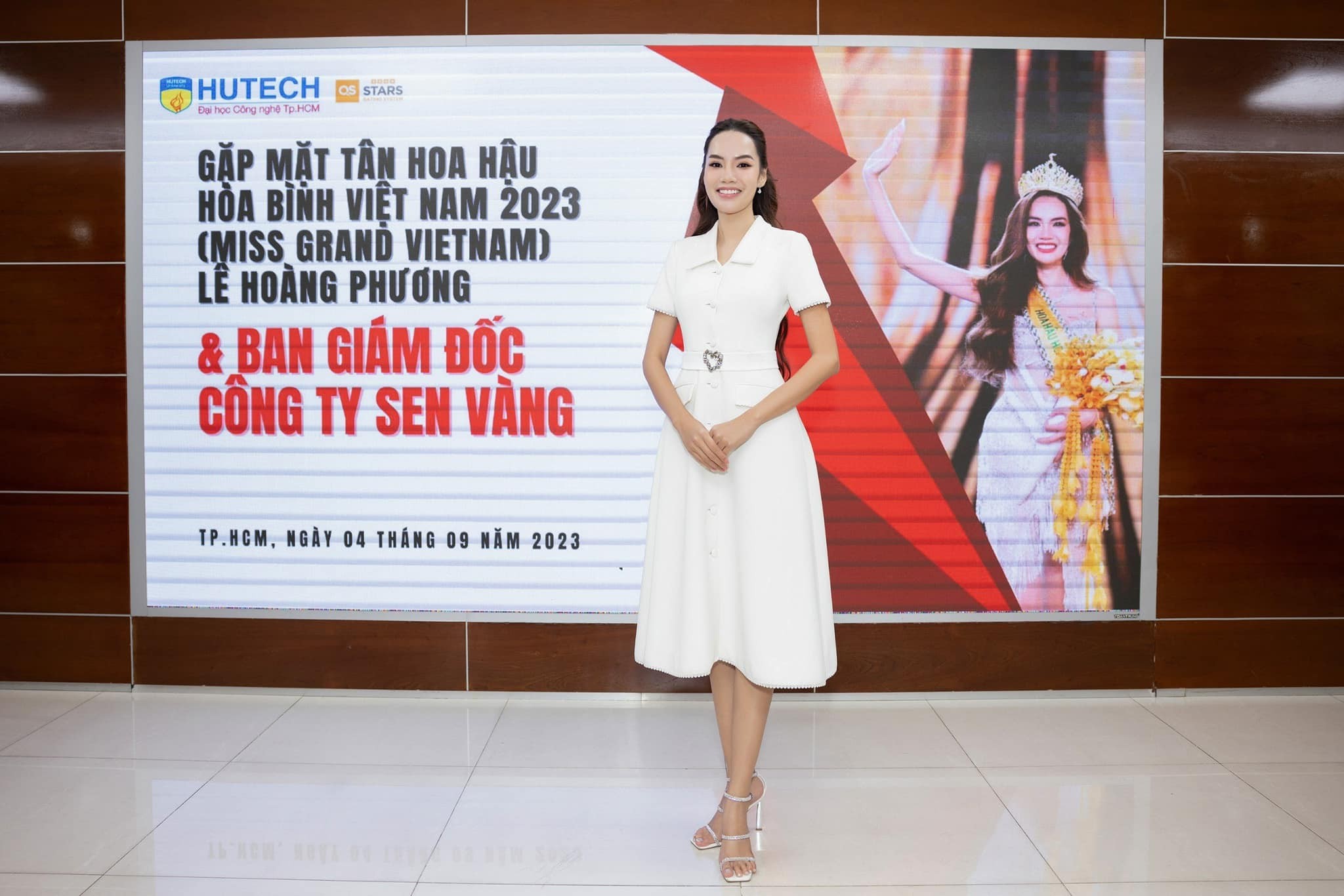 Không chỉ sở hữu nhan sắc xinh đẹp, nàng hậu đến từ Khánh Hòa còn bỏ túi học vấn khủng Không chỉ sở hữu nhan sắc xinh đẹp, nàng hậu đến từ Khánh Hòa còn bỏ túi học vấn khủng