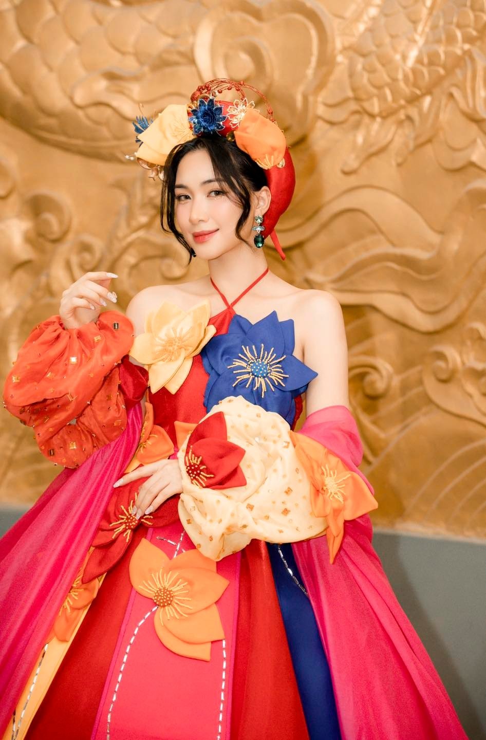 Nhan sắc mẹ một con được khen ngày một thăng hạng