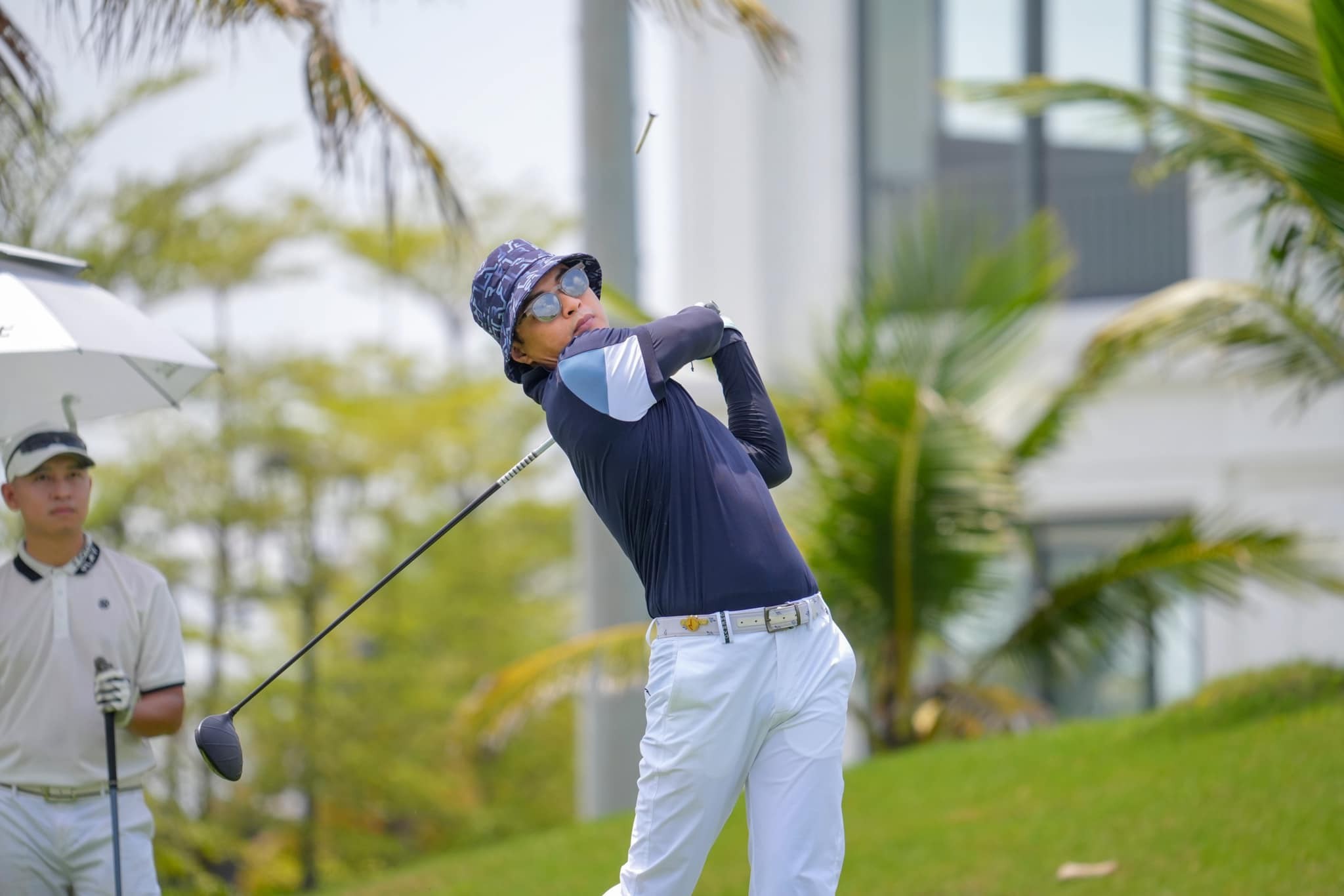 Anh duy trì tốt phong độ với môn thể thao xa xỉ