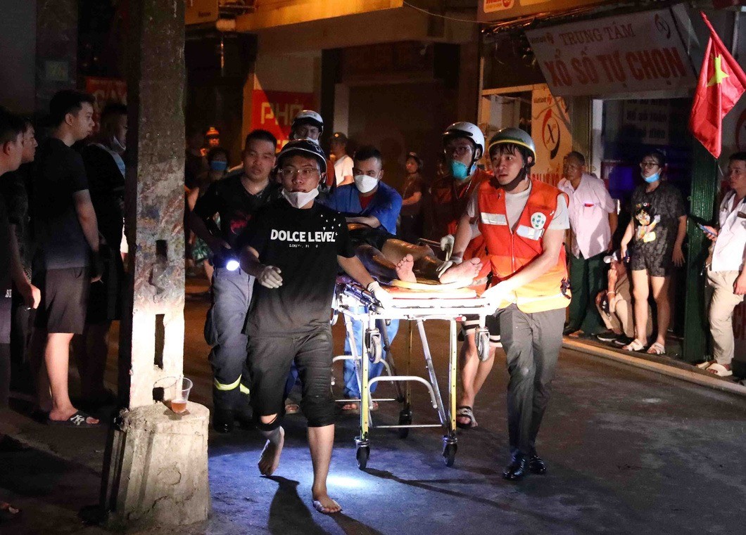 Vụ cháy chung cư ở Hà Nội khiến nhiều người thiệt mạng