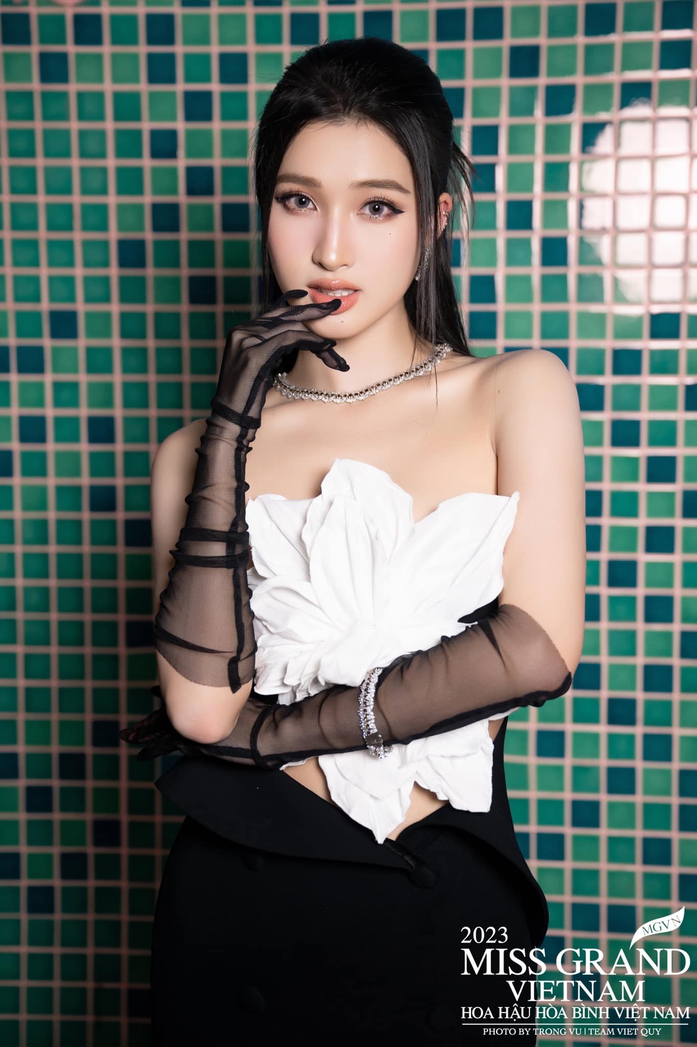 Sức hút truyền thông của đại diện Việt Nam là điều không phải bàn cãi