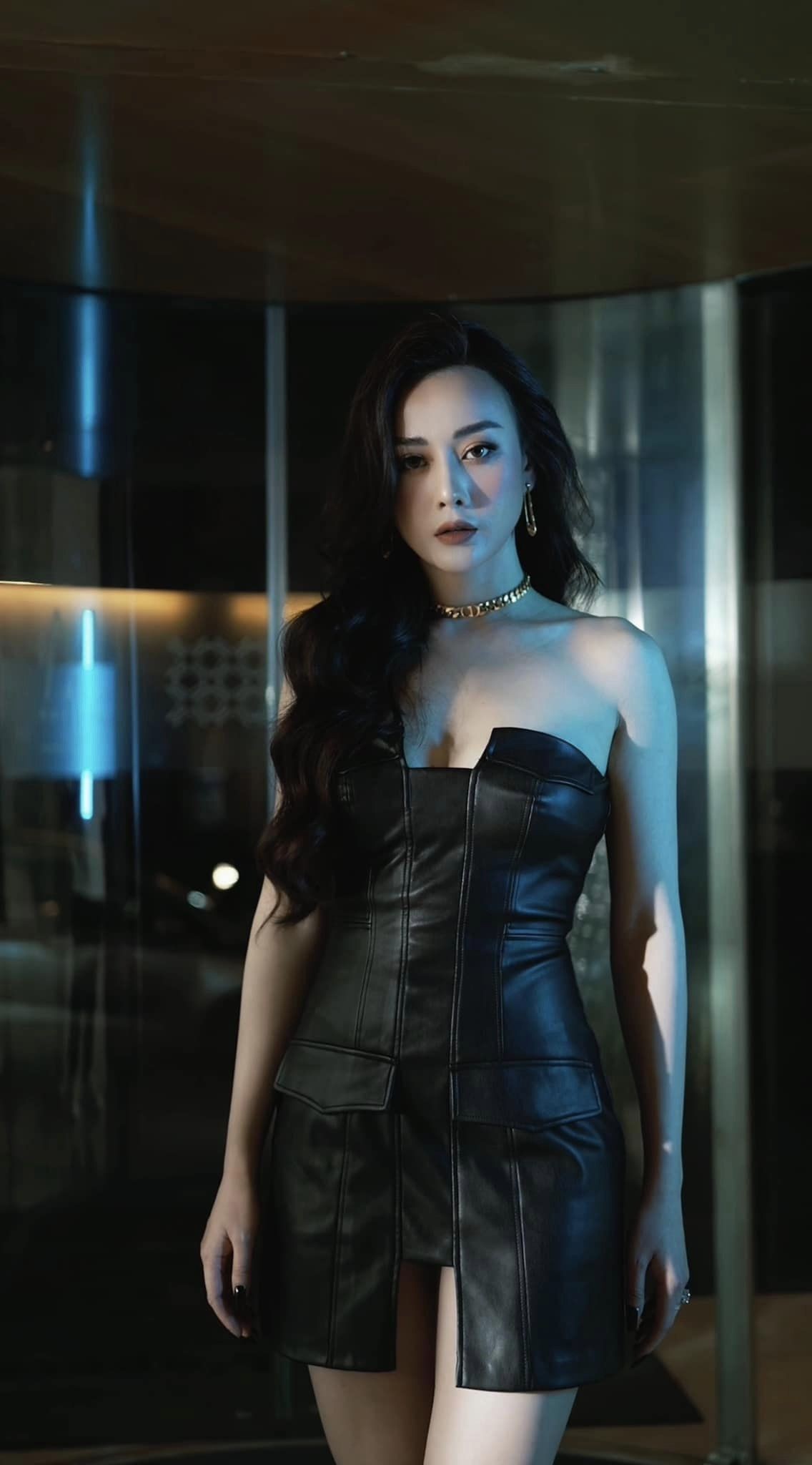 Phương Oanh cân bằng giữa công việc và gia đình