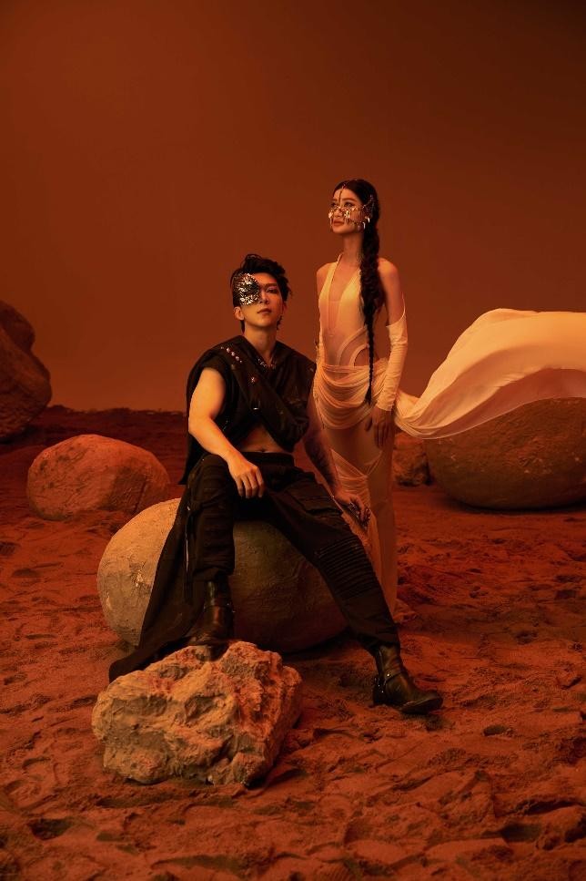 MV mới của Tăng Phúc gây 'bão' MXH, từ vũ đạo đến bản rap của Tonny Việt đều 'đỉnh' - Ảnh 1